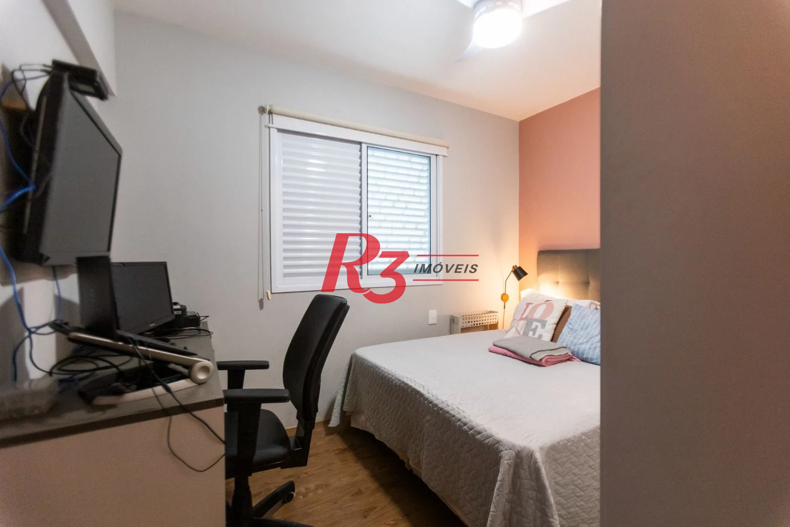 Apartamento com 3 dormitórios à venda, 104 m² por R$ 720.000,00 - Marapé - Santos/SP