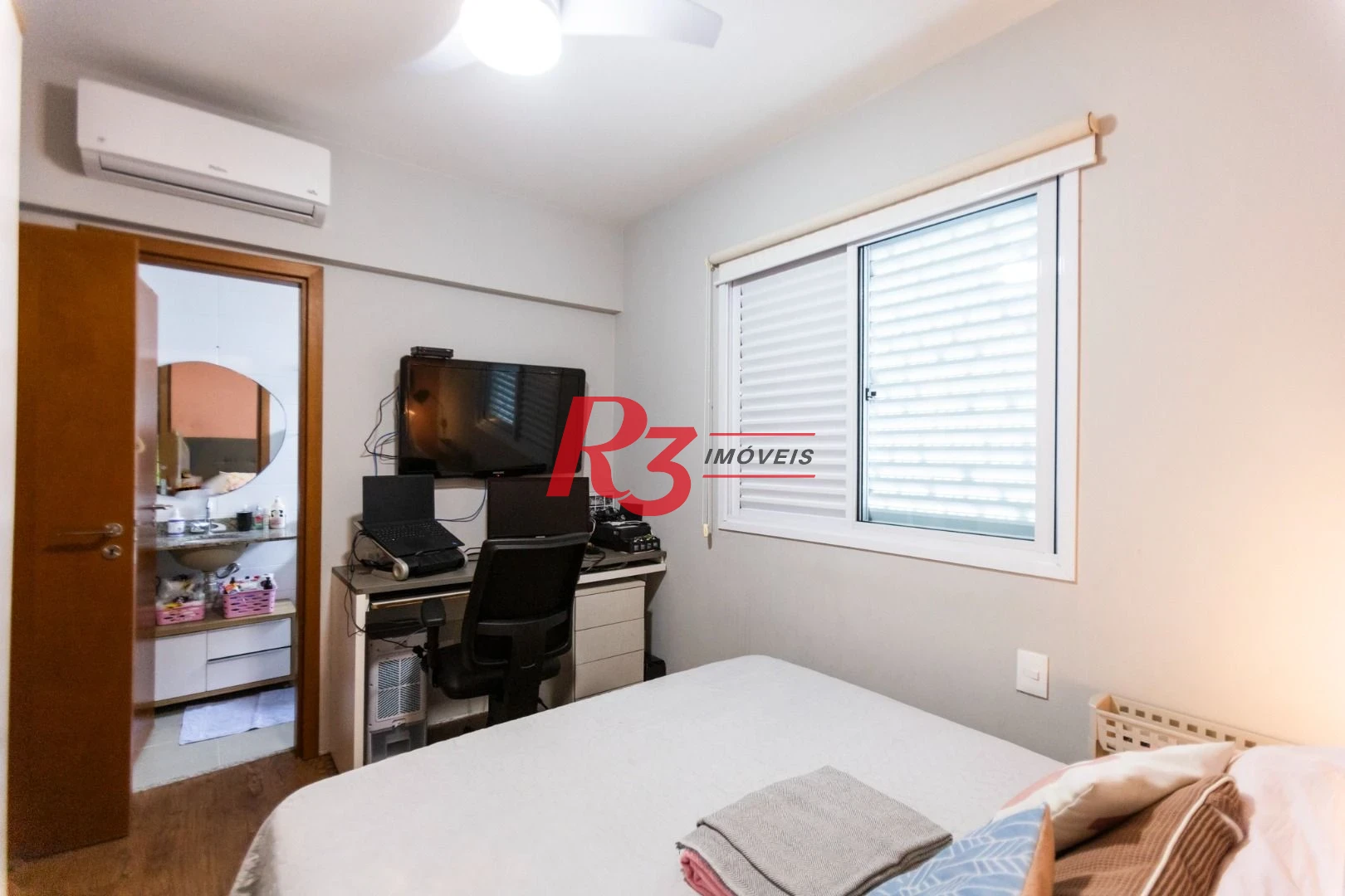 Apartamento com 3 dormitórios à venda, 104 m² por R$ 720.000,00 - Marapé - Santos/SP