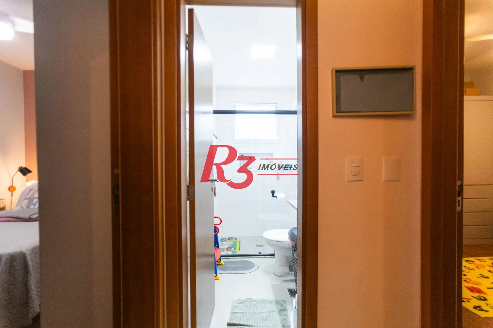 Apartamento com 3 dormitórios à venda, 104 m² por R$ 720.000,00 - Marapé - Santos/SP