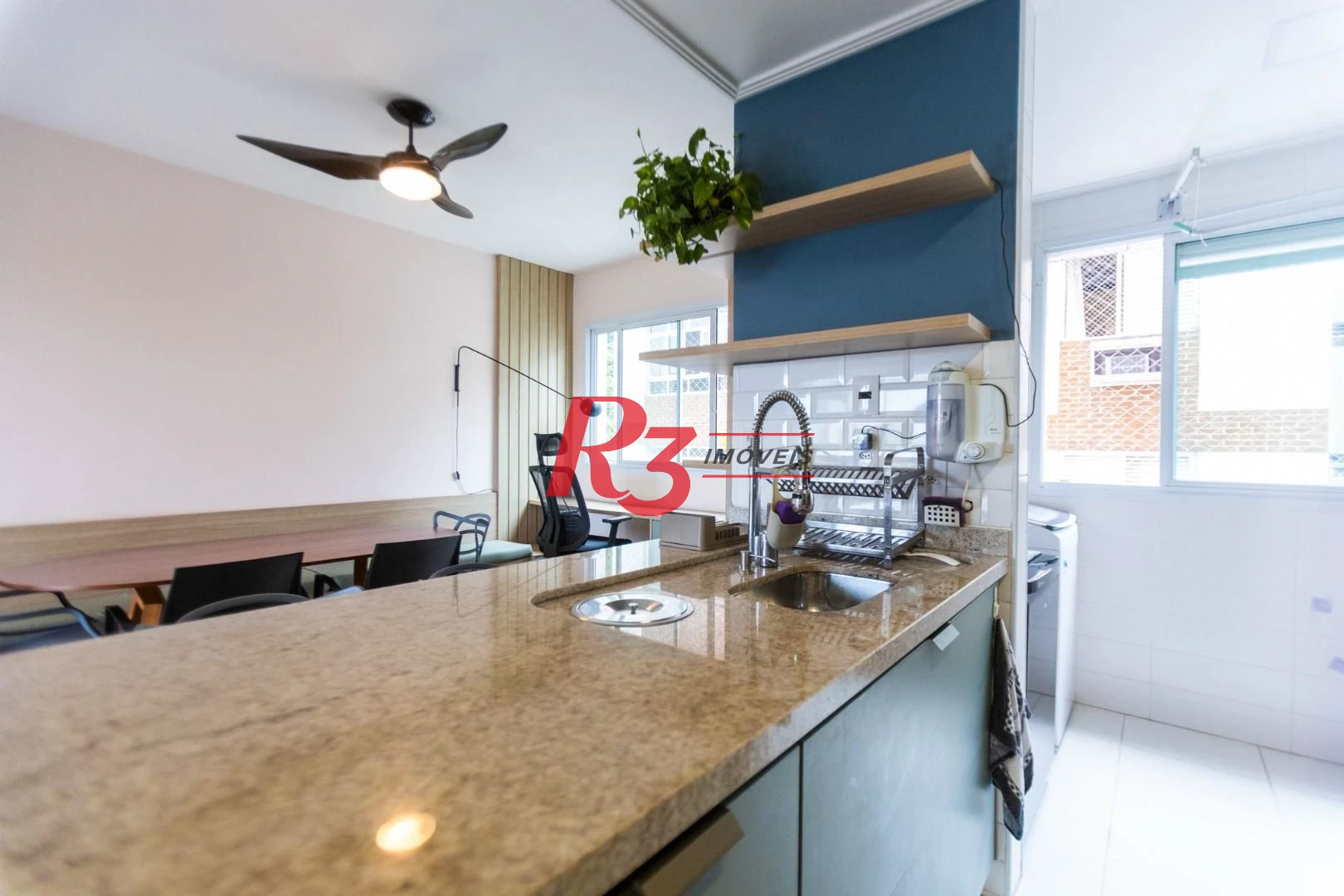 Apartamento com 3 dormitórios à venda, 104 m² por R$ 720.000,00 - Marapé - Santos/SP