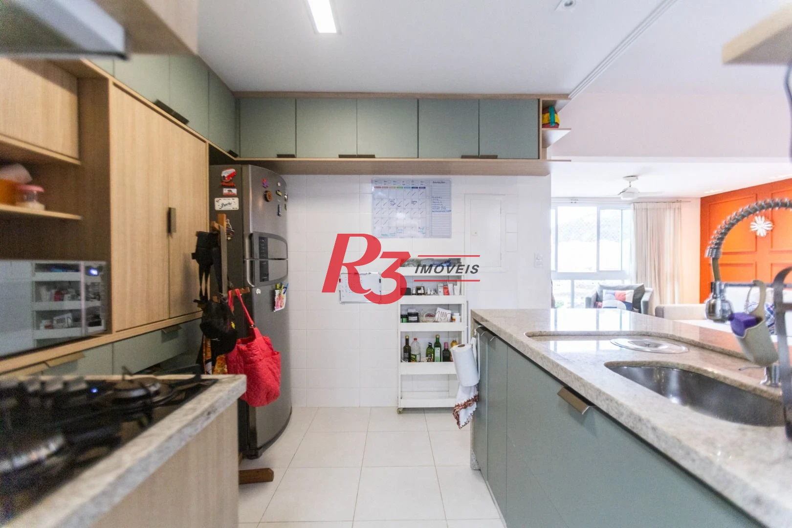 Apartamento com 3 dormitórios à venda, 104 m² por R$ 720.000,00 - Marapé - Santos/SP