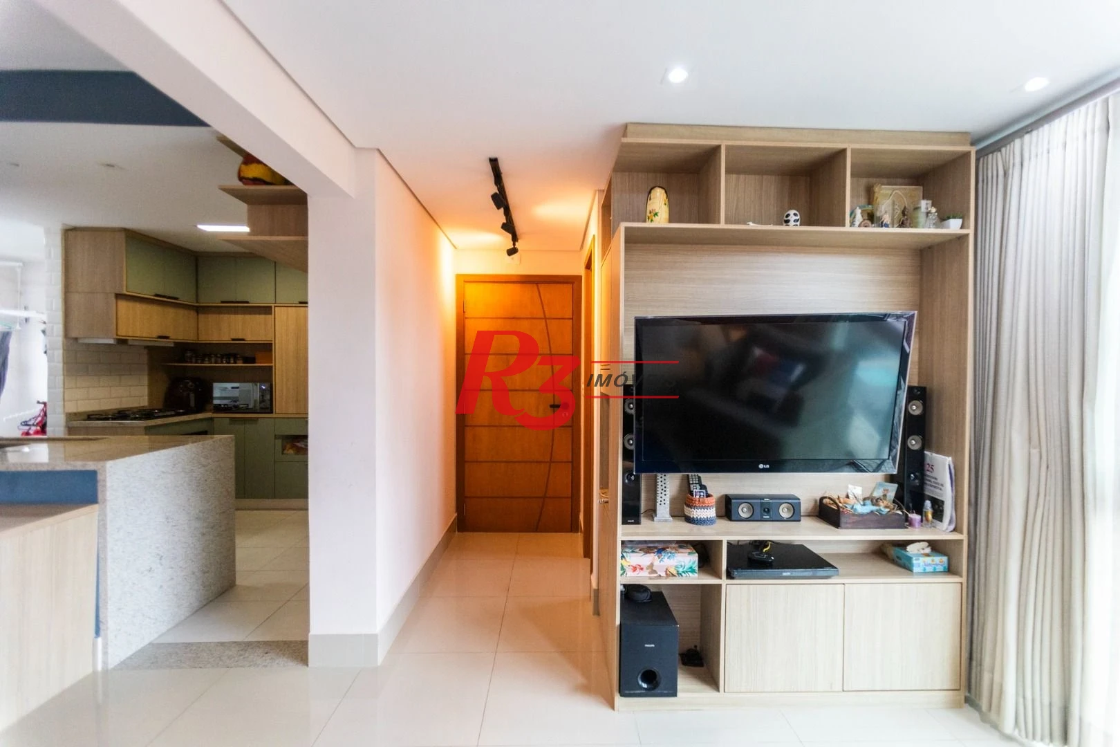 Apartamento com 3 dormitórios à venda, 104 m² por R$ 720.000,00 - Marapé - Santos/SP