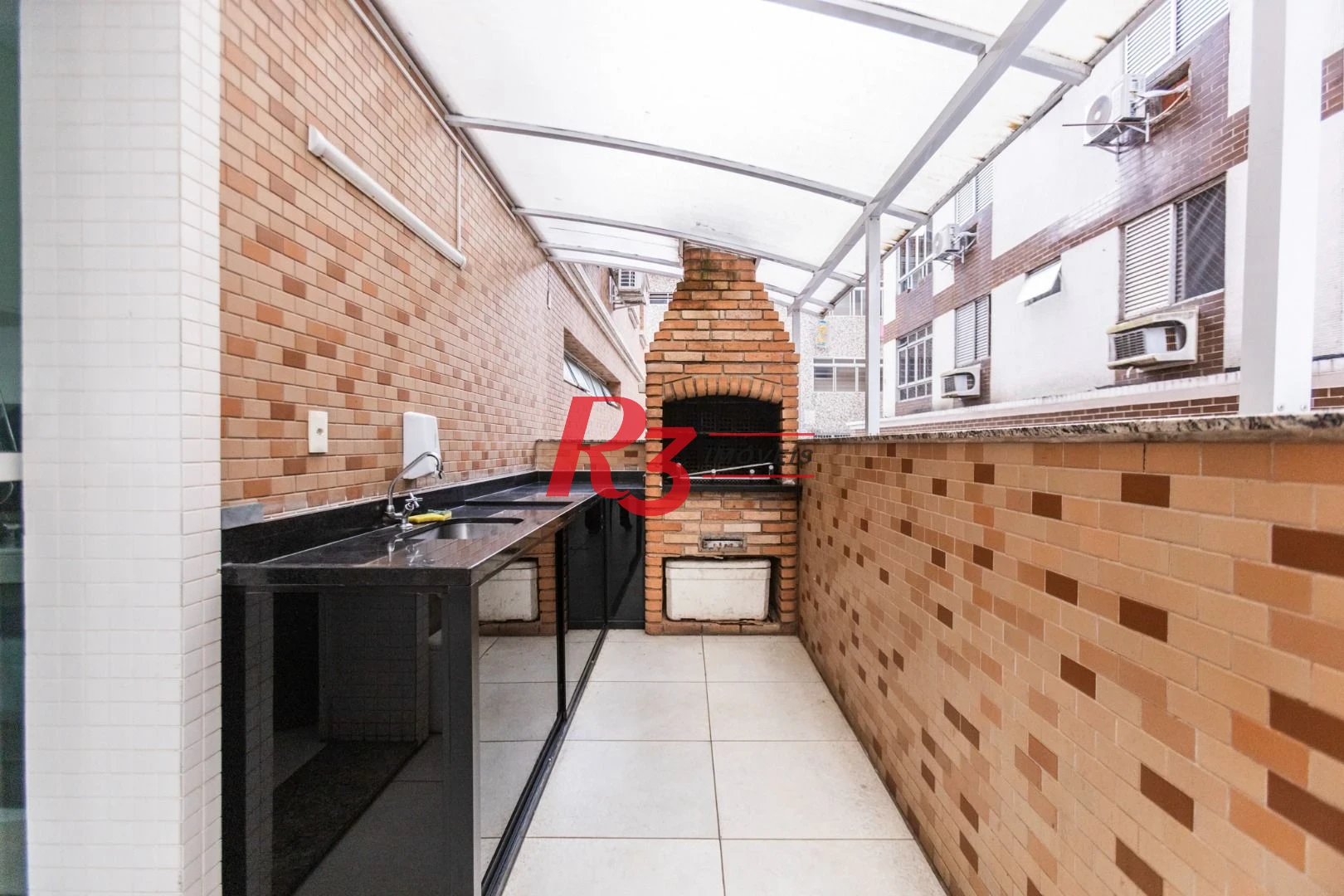 Apartamento com 3 dormitórios à venda, 104 m² por R$ 720.000,00 - Marapé - Santos/SP