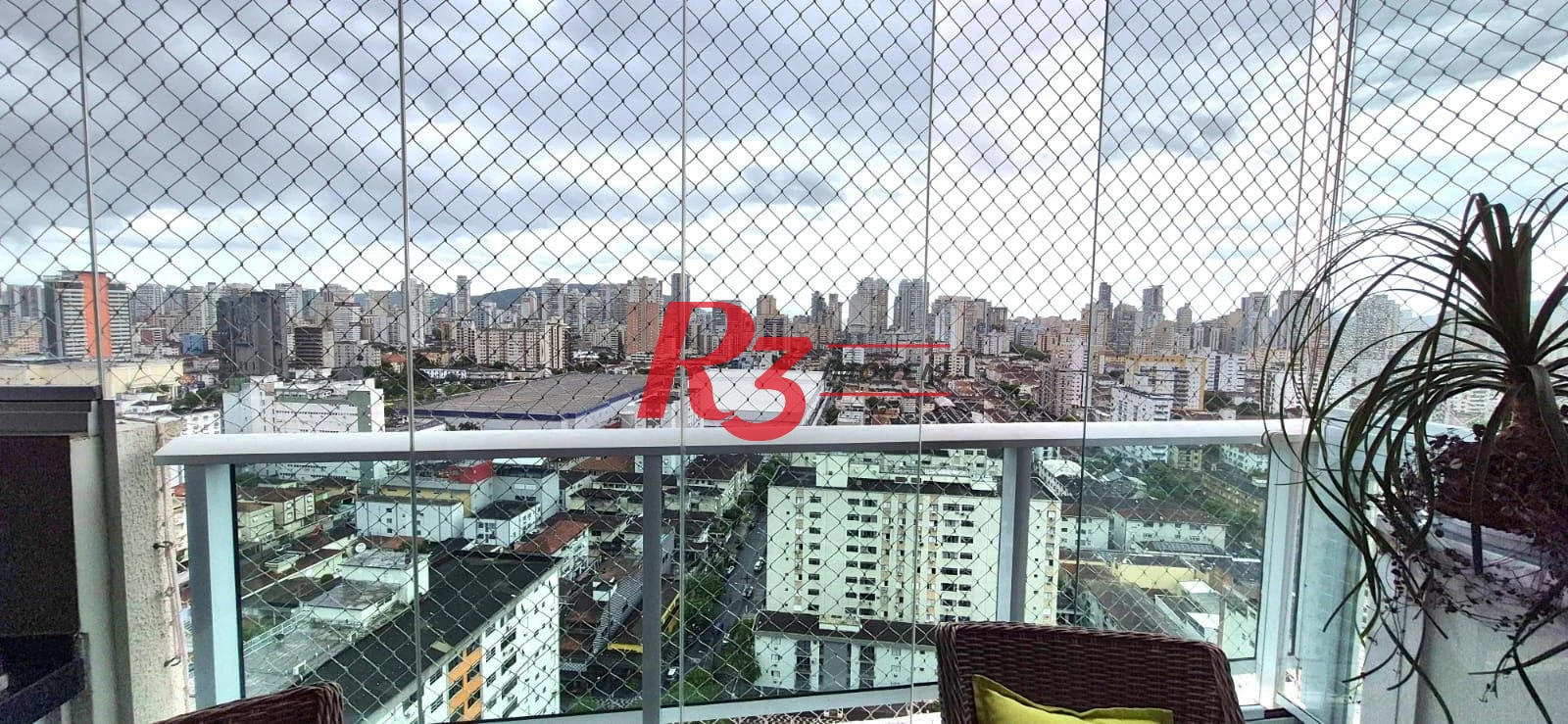 Apartamento com 2 dormitórios à venda, 63 m² por R$ 789.000,00 - Campo Grande - Santos/SP