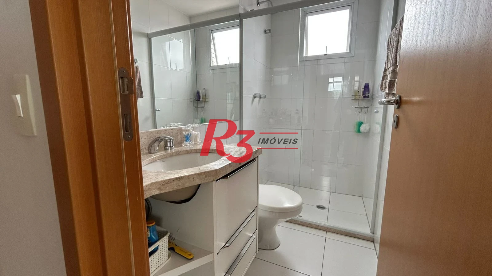 Apartamento com 2 dormitórios à venda, 83 m² por R$ 1.670.000,00 - Gonzaga - Santos/SP