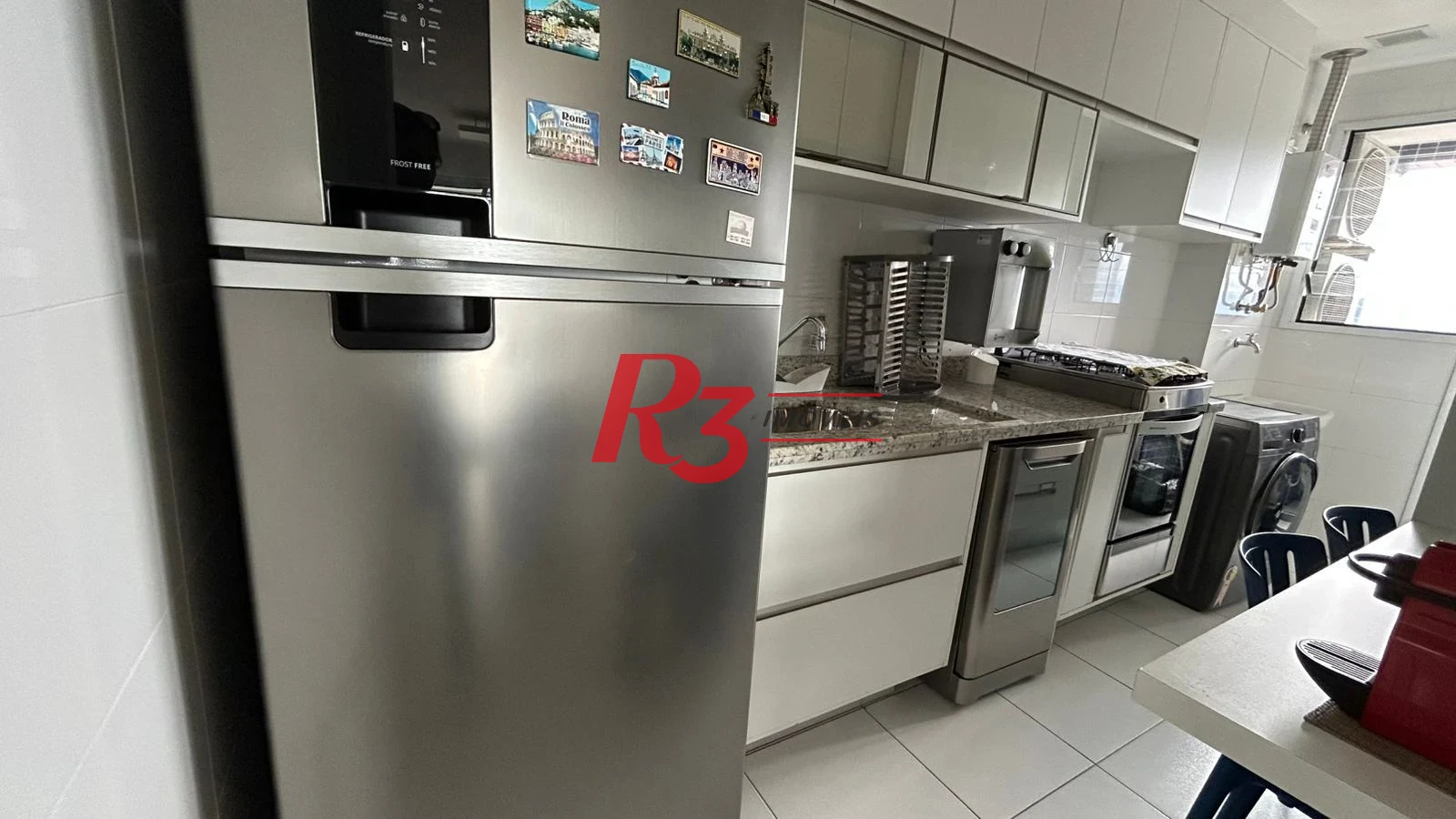 Apartamento com 2 dormitórios à venda, 83 m² por R$ 1.670.000,00 - Gonzaga - Santos/SP