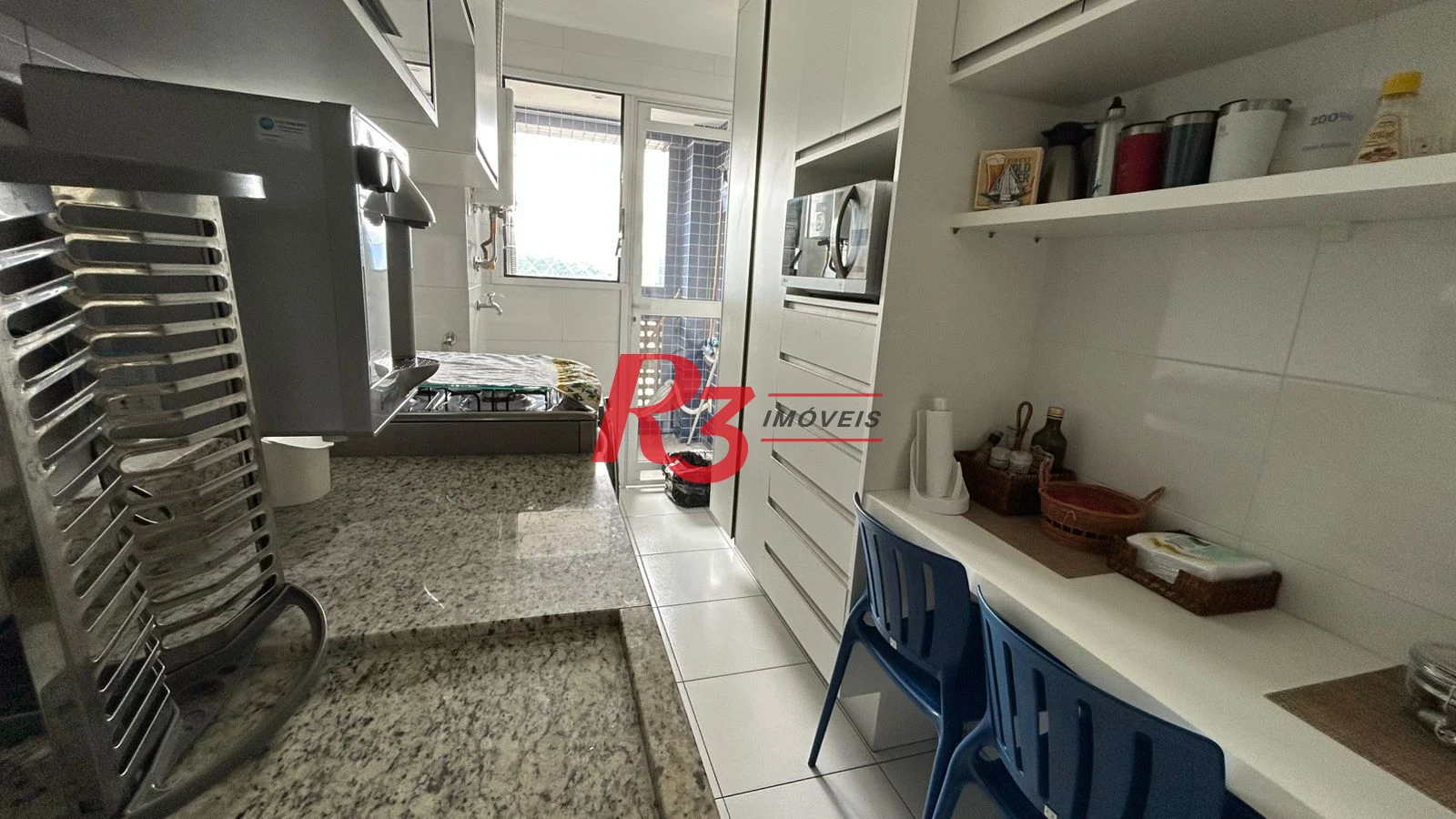 Apartamento com 2 dormitórios à venda, 83 m² por R$ 1.670.000,00 - Gonzaga - Santos/SP