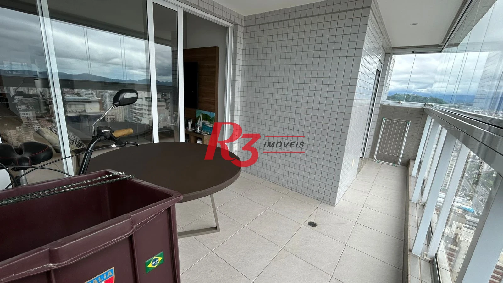 Apartamento com 2 dormitórios à venda, 83 m² por R$ 1.670.000,00 - Gonzaga - Santos/SP