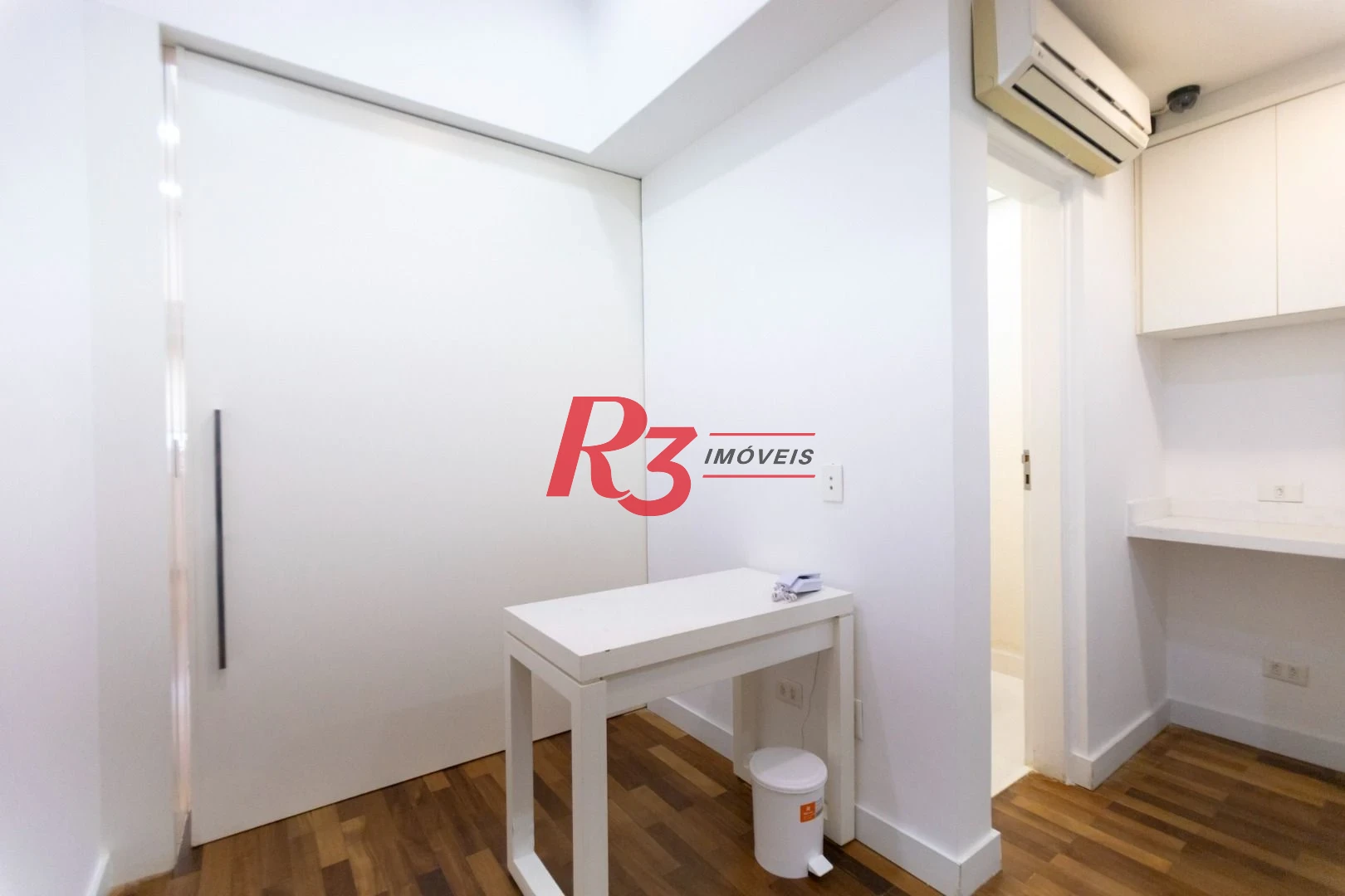 Sala para alugar, 65 m² por R$ 4.500,02/mês - Gonzaga - Santos/SP