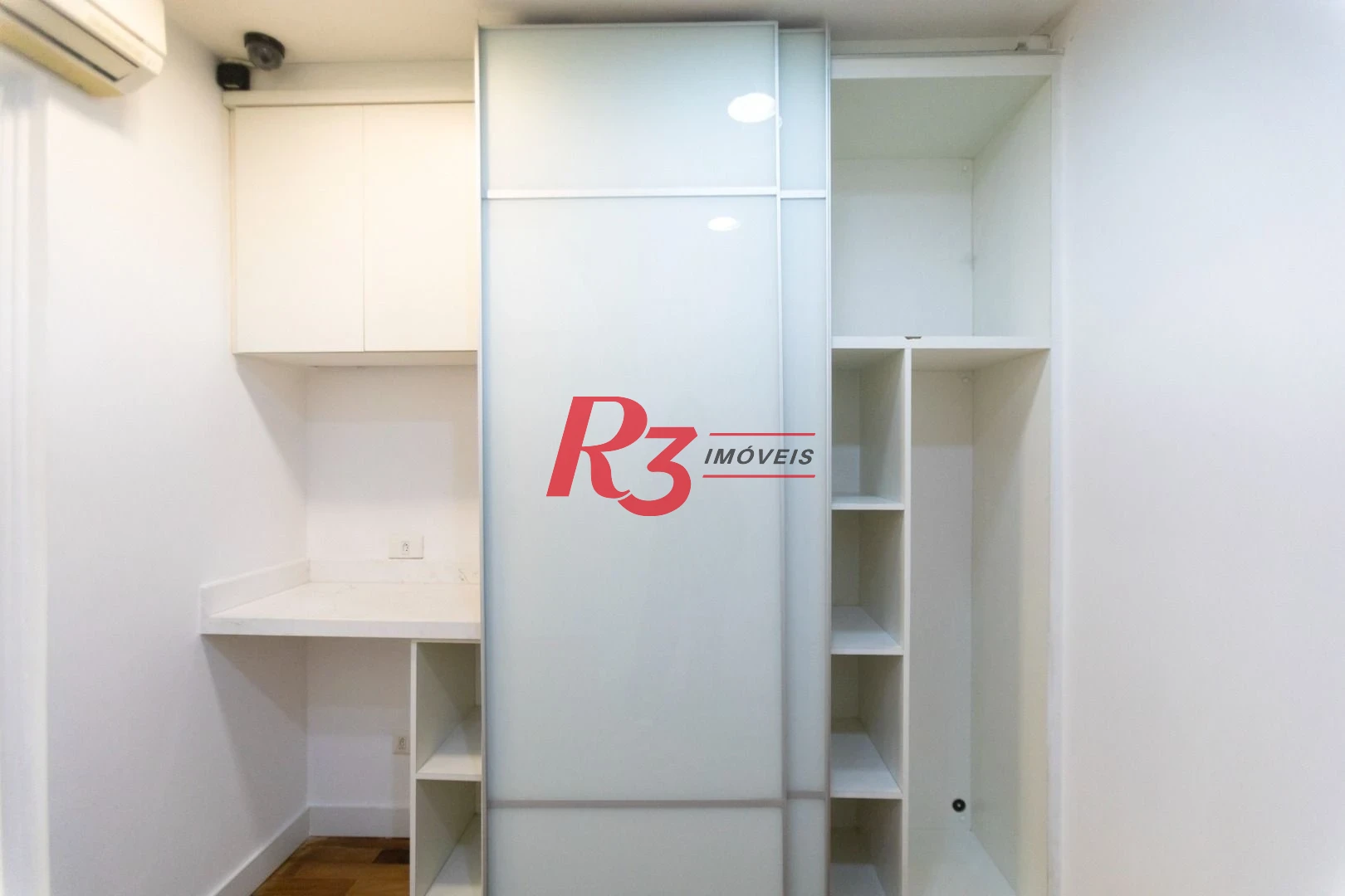 Sala para alugar, 65 m² por R$ 4.500,02/mês - Gonzaga - Santos/SP