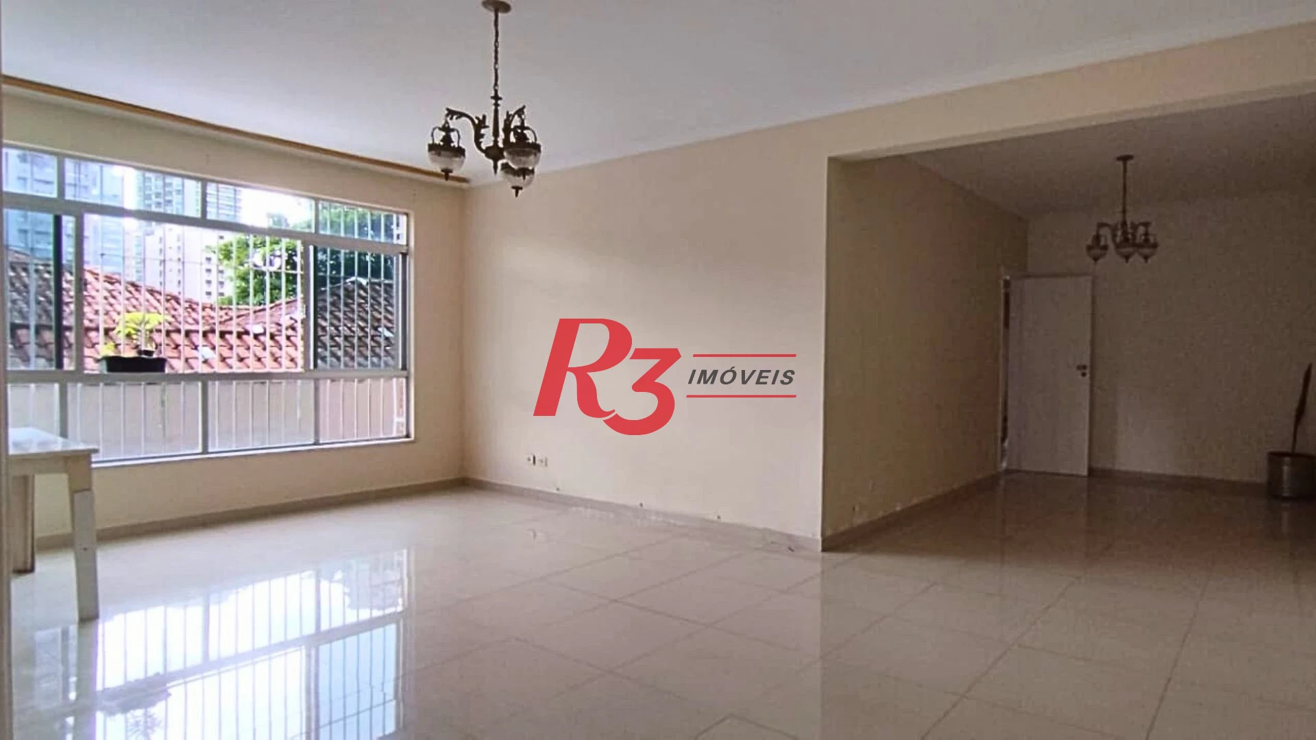 Apartamento com 3 dormitórios à venda, 135 m² por R$ 850.000,00 - Pompéia - Santos/SP