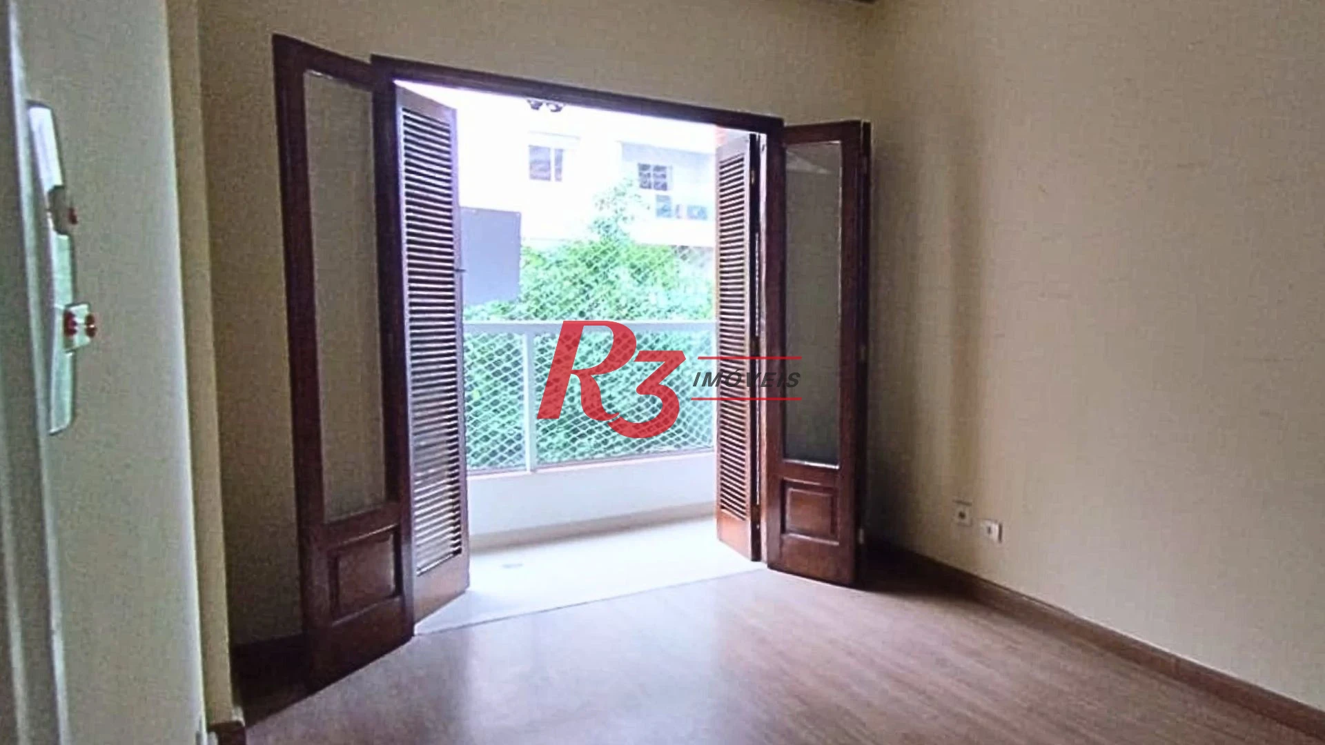 Apartamento com 3 dormitórios à venda, 135 m² por R$ 850.000,00 - Pompéia - Santos/SP