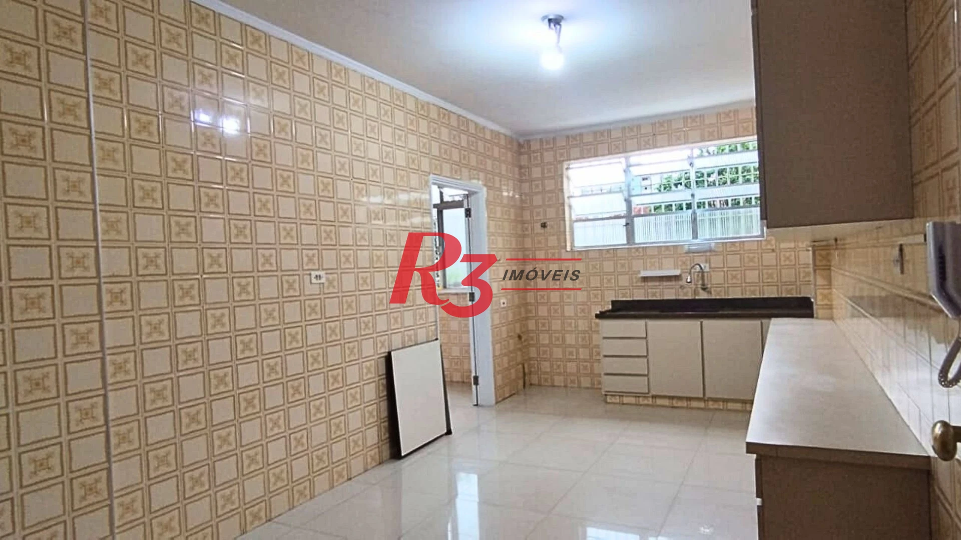 Apartamento com 3 dormitórios à venda, 135 m² por R$ 850.000,00 - Pompéia - Santos/SP