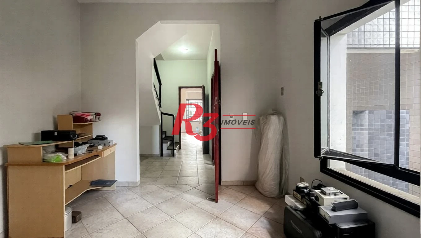 Sobrado com 4 dormitórios à venda, 266 m² por R$ 2.800.000,00 - Gonzaga - Santos/SP