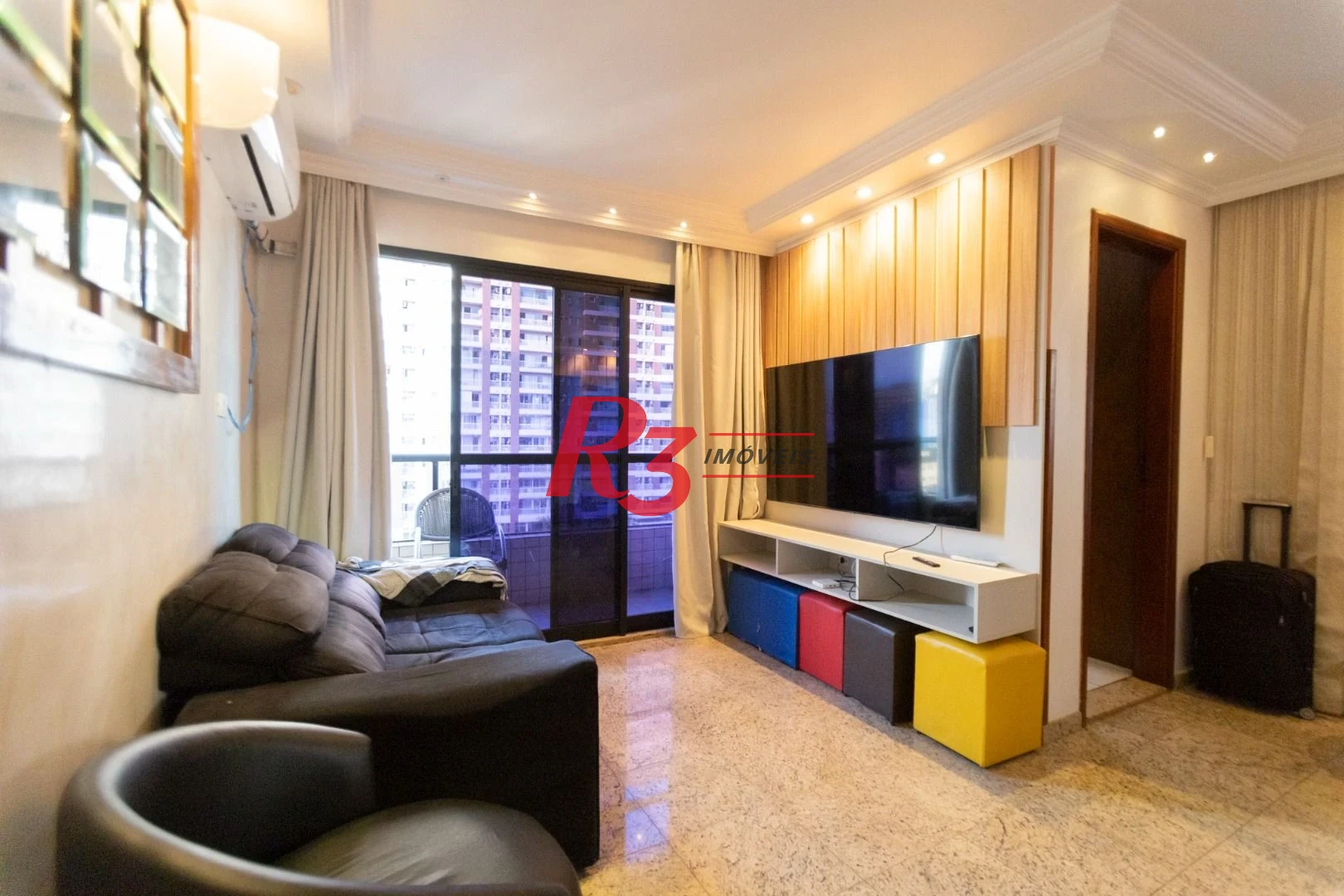 Apartamento Duplex com 3 dormitórios à venda, 160 m² por R$ 1.100.000,00 - Encruzilhada - Santos/SP