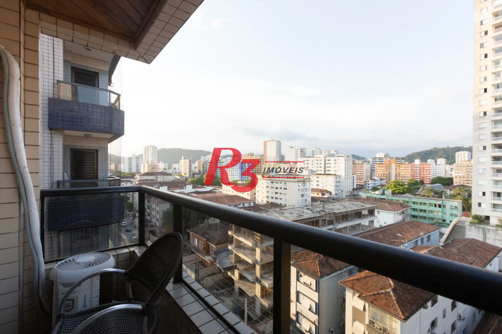 Apartamento Duplex com 3 dormitórios à venda, 160 m² por R$ 1.100.000,00 - Encruzilhada - Santos/SP