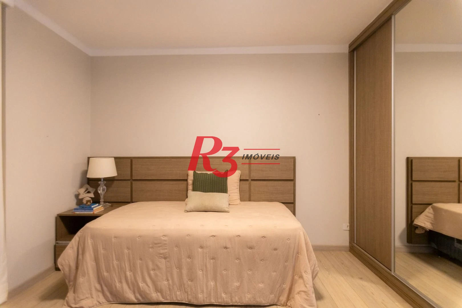 Apartamento para alugar, 171 m² por R$ 13.000,02/mês - Embaré - Santos/SP