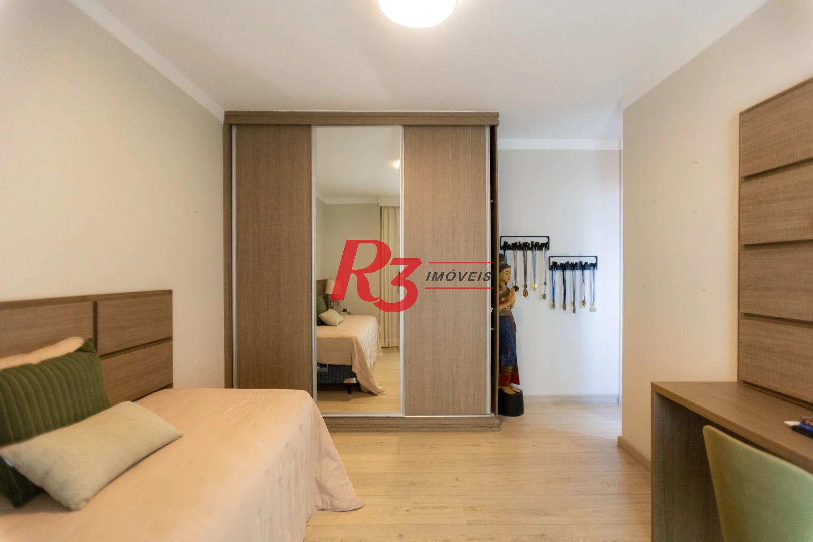 Apartamento para alugar, 171 m² por R$ 13.000,02/mês - Embaré - Santos/SP