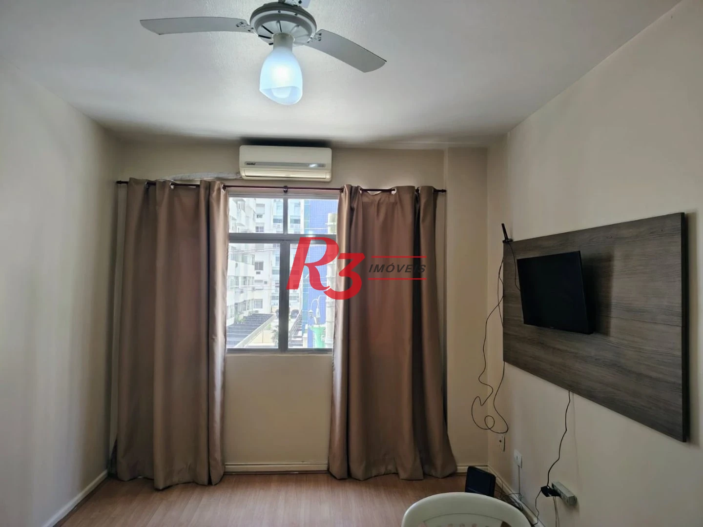 Apartamento com 2 dormitórios para alugar, 42 m² por R$ 4.300,02/mês - Aparecida - Santos/SP