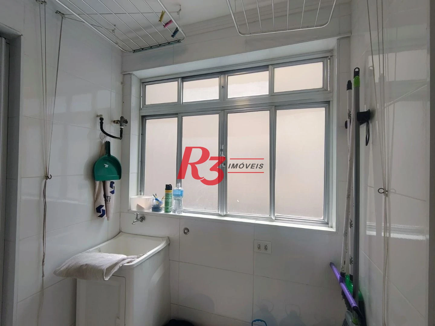 Apartamento com 2 dormitórios para alugar, 42 m² por R$ 4.300,02/mês - Aparecida - Santos/SP
