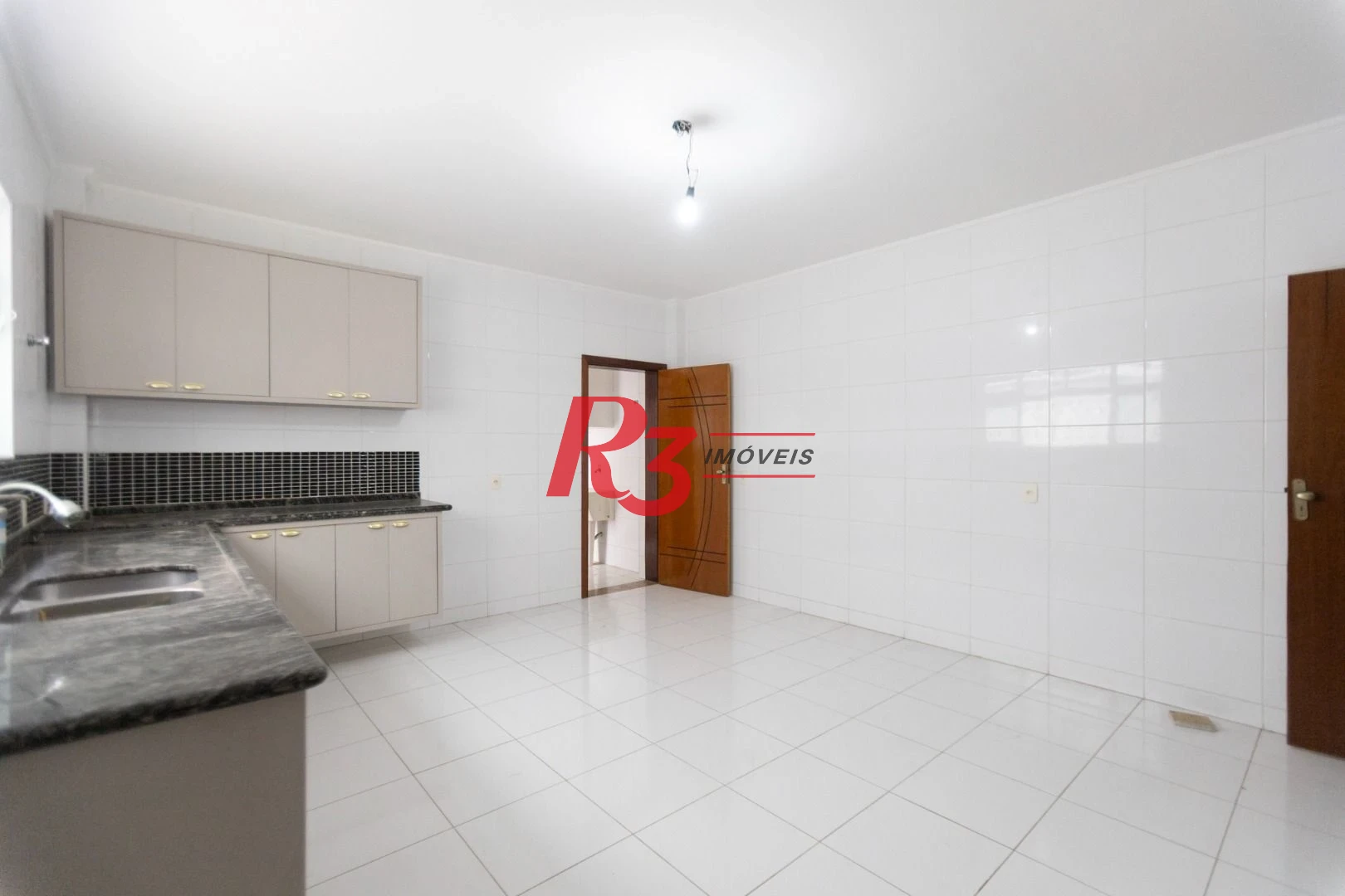 Sobrado com 4 dormitórios, 430 m² - venda por R$ 2.500.000,00 ou aluguel por R$ 15.000,00/mês - Campo Grande - Santos/SP