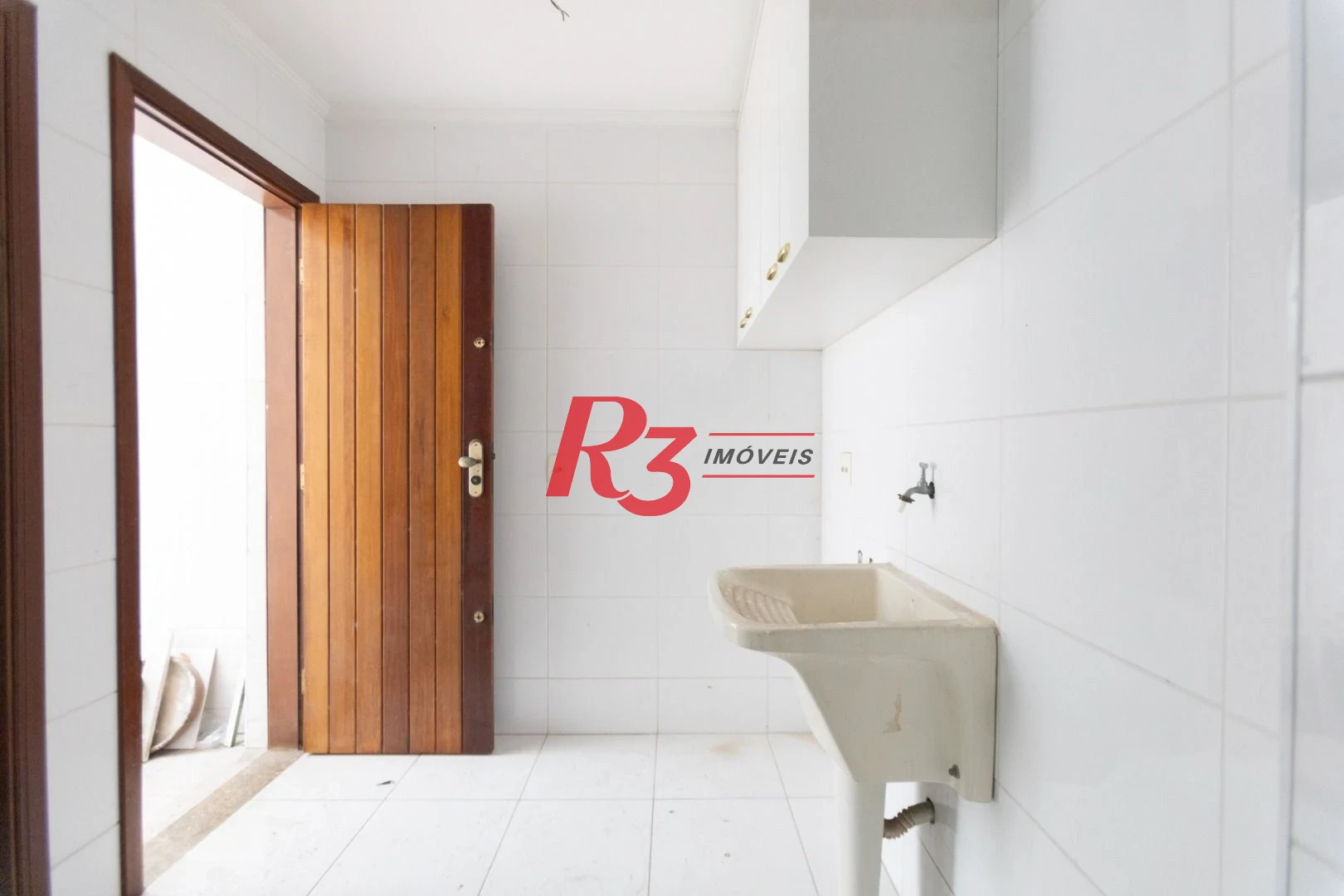 Sobrado com 4 dormitórios, 430 m² - venda por R$ 2.500.000,00 ou aluguel por R$ 15.000,00/mês - Campo Grande - Santos/SP