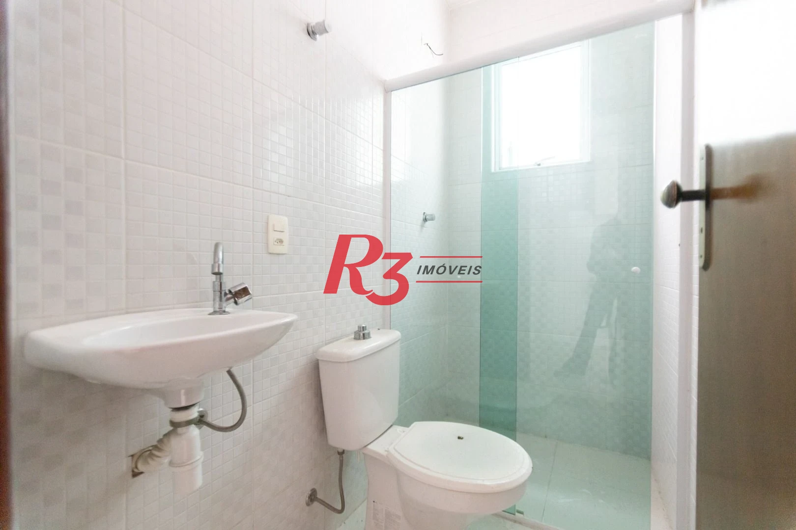 Sobrado com 4 dormitórios, 430 m² - venda por R$ 2.500.000,00 ou aluguel por R$ 15.000,00/mês - Campo Grande - Santos/SP