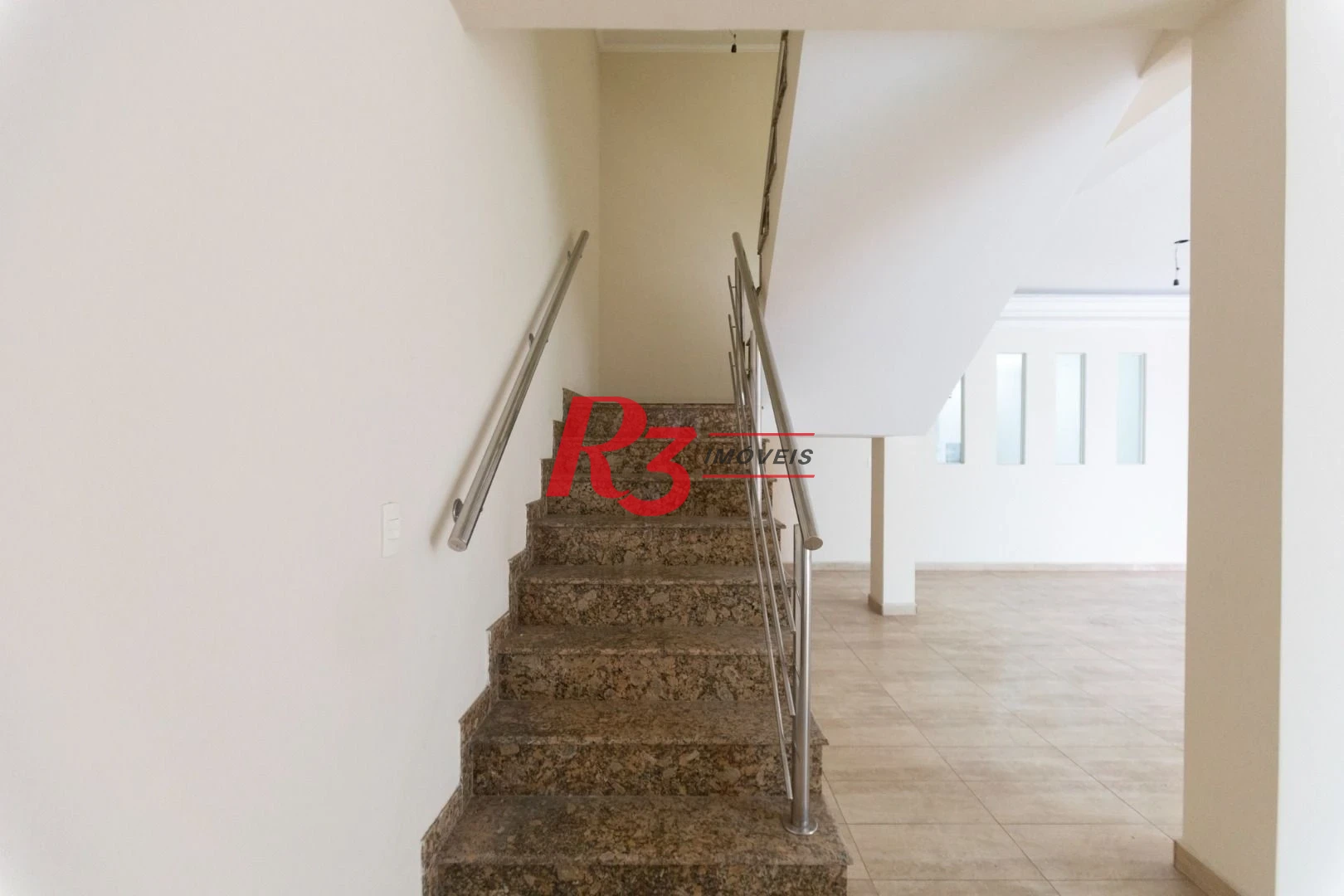 Sobrado com 4 dormitórios, 430 m² - venda por R$ 2.500.000,00 ou aluguel por R$ 15.000,00/mês - Campo Grande - Santos/SP