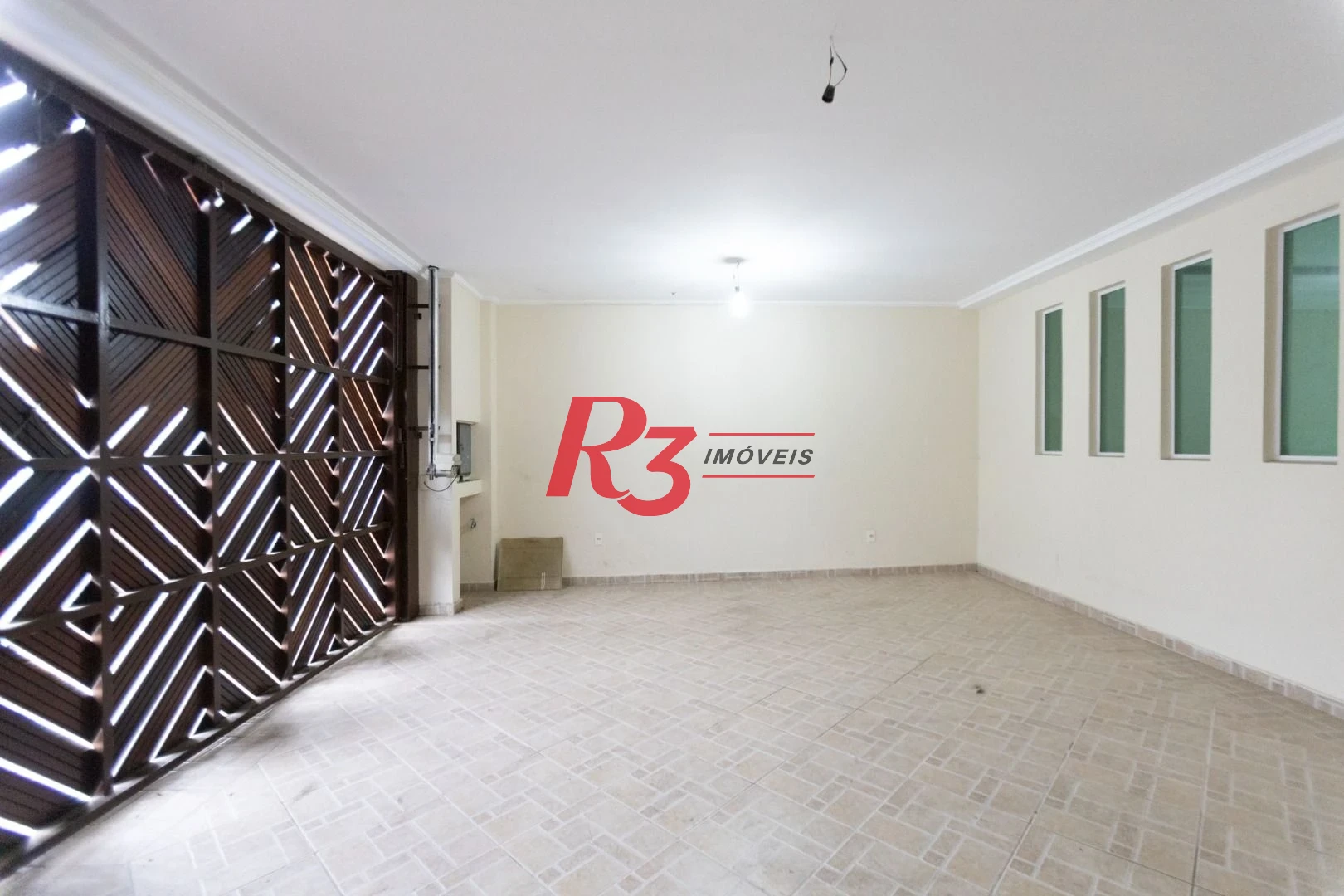 Sobrado com 4 dormitórios, 430 m² - venda por R$ 2.500.000,00 ou aluguel por R$ 15.000,00/mês - Campo Grande - Santos/SP
