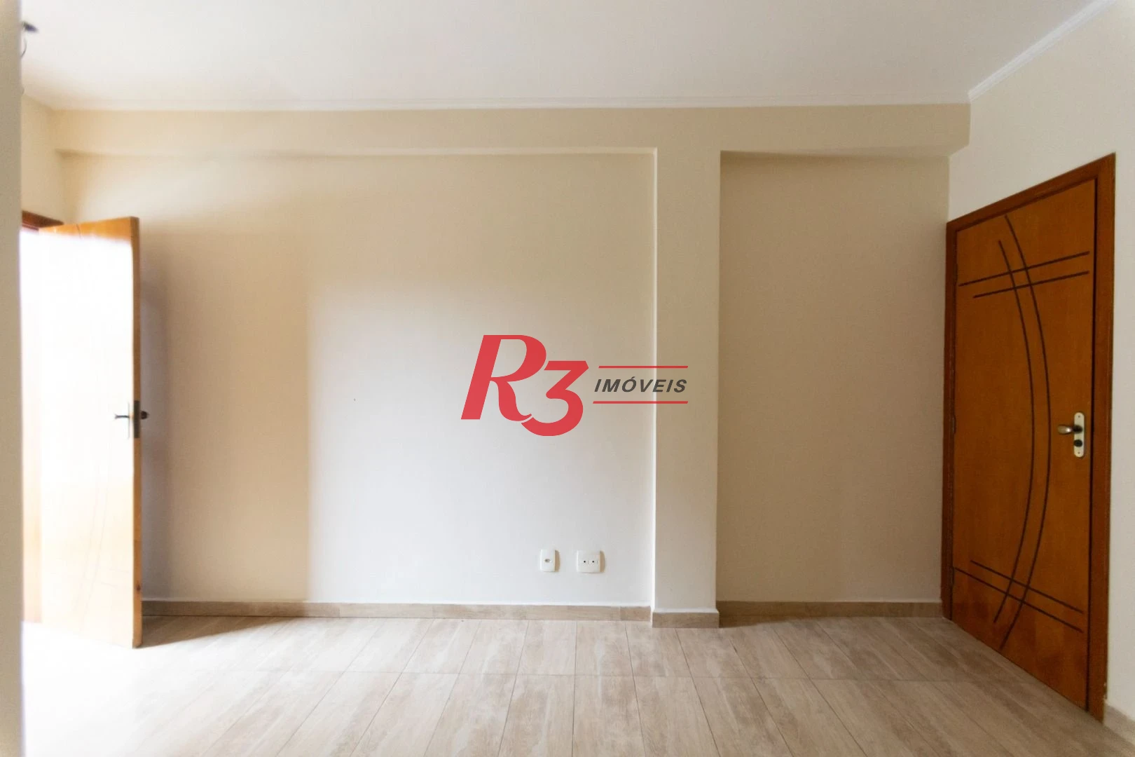 Sobrado com 4 dormitórios, 430 m² - venda por R$ 2.500.000,00 ou aluguel por R$ 15.000,00/mês - Campo Grande - Santos/SP
