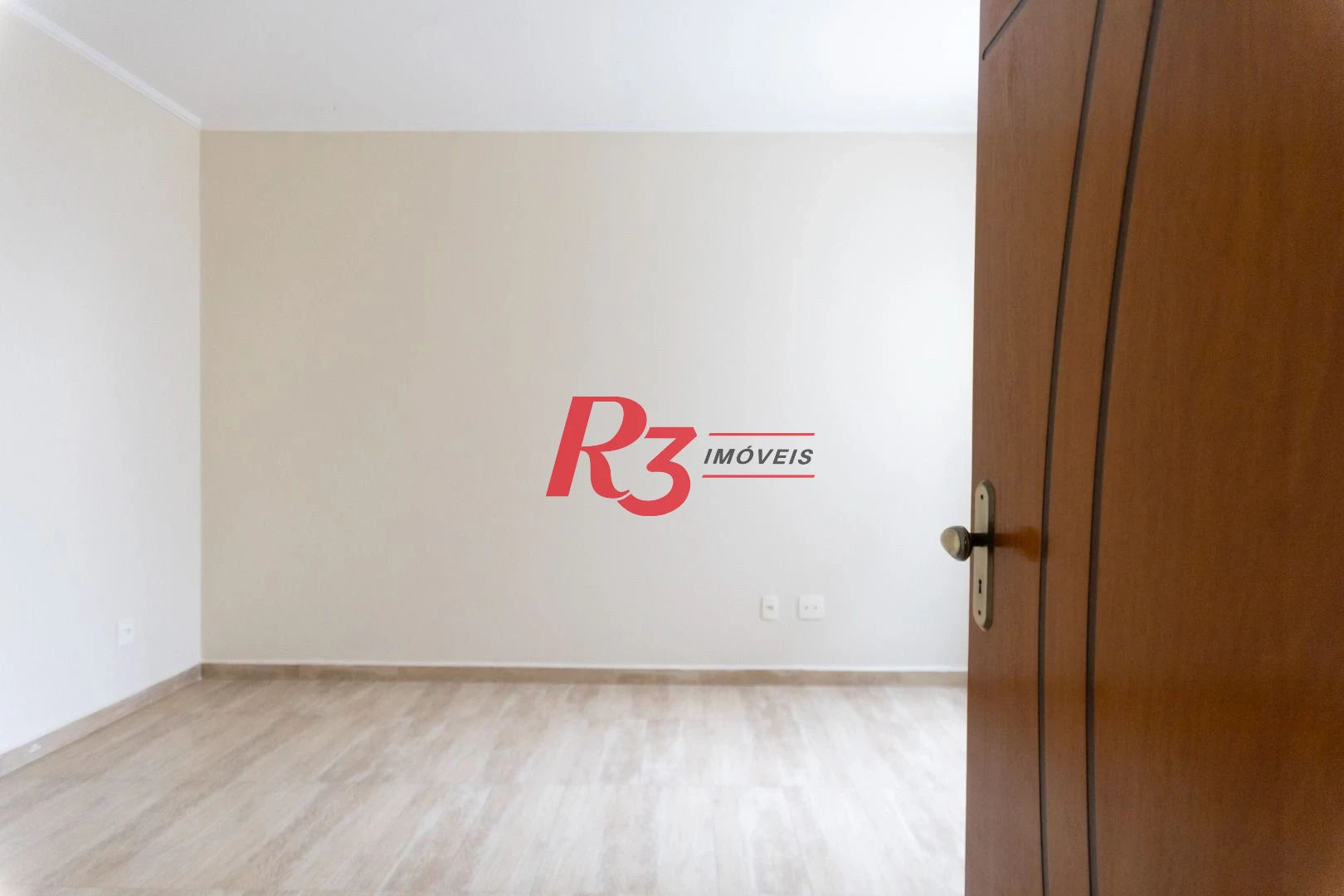 Sobrado com 4 dormitórios, 430 m² - venda por R$ 2.500.000,00 ou aluguel por R$ 15.000,00/mês - Campo Grande - Santos/SP