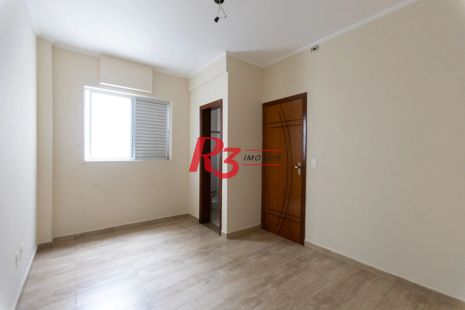 Sobrado com 4 dormitórios, 430 m² - venda por R$ 2.500.000,00 ou aluguel por R$ 15.000,00/mês - Campo Grande - Santos/SP