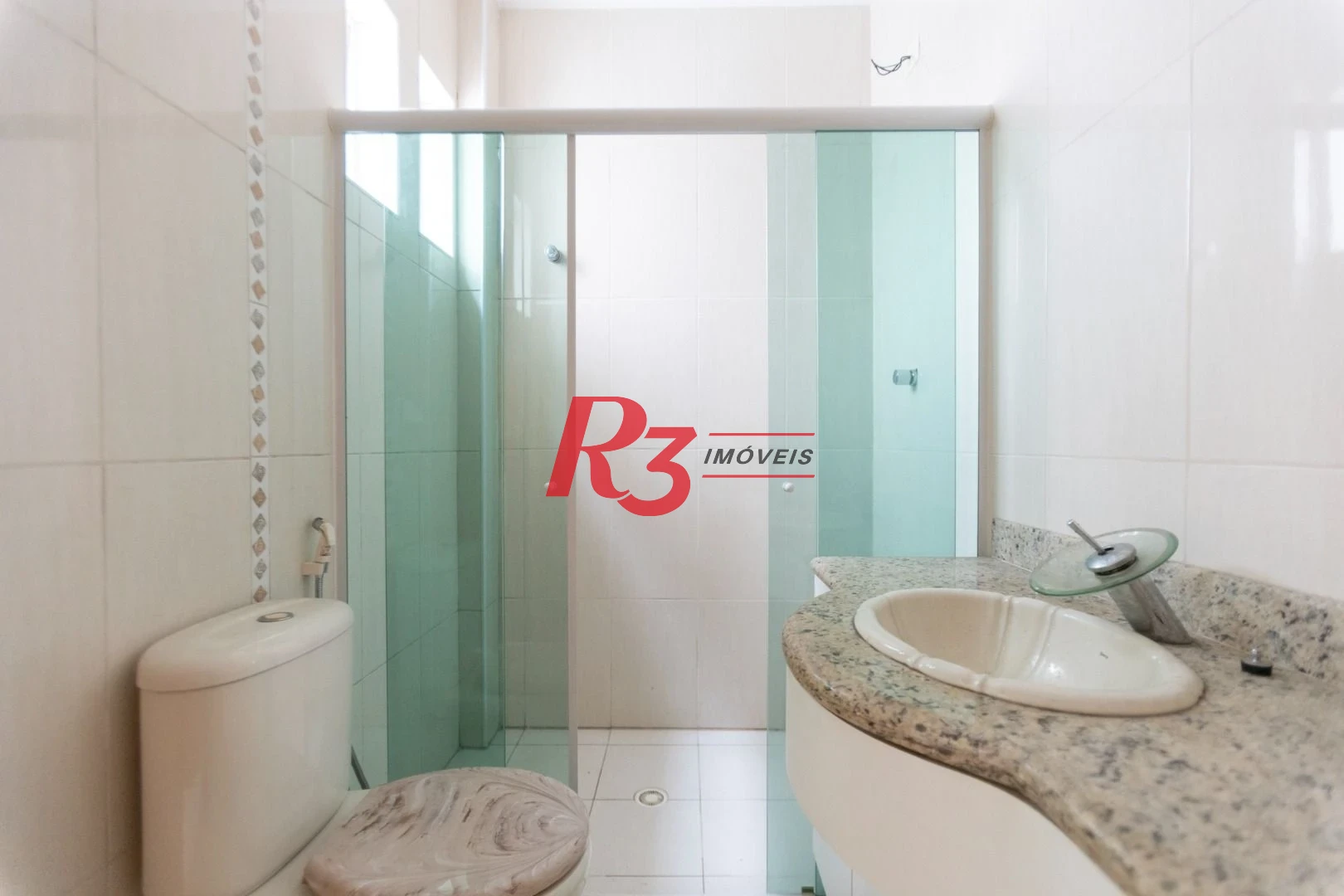 Sobrado com 4 dormitórios, 430 m² - venda por R$ 2.500.000,00 ou aluguel por R$ 15.000,00/mês - Campo Grande - Santos/SP