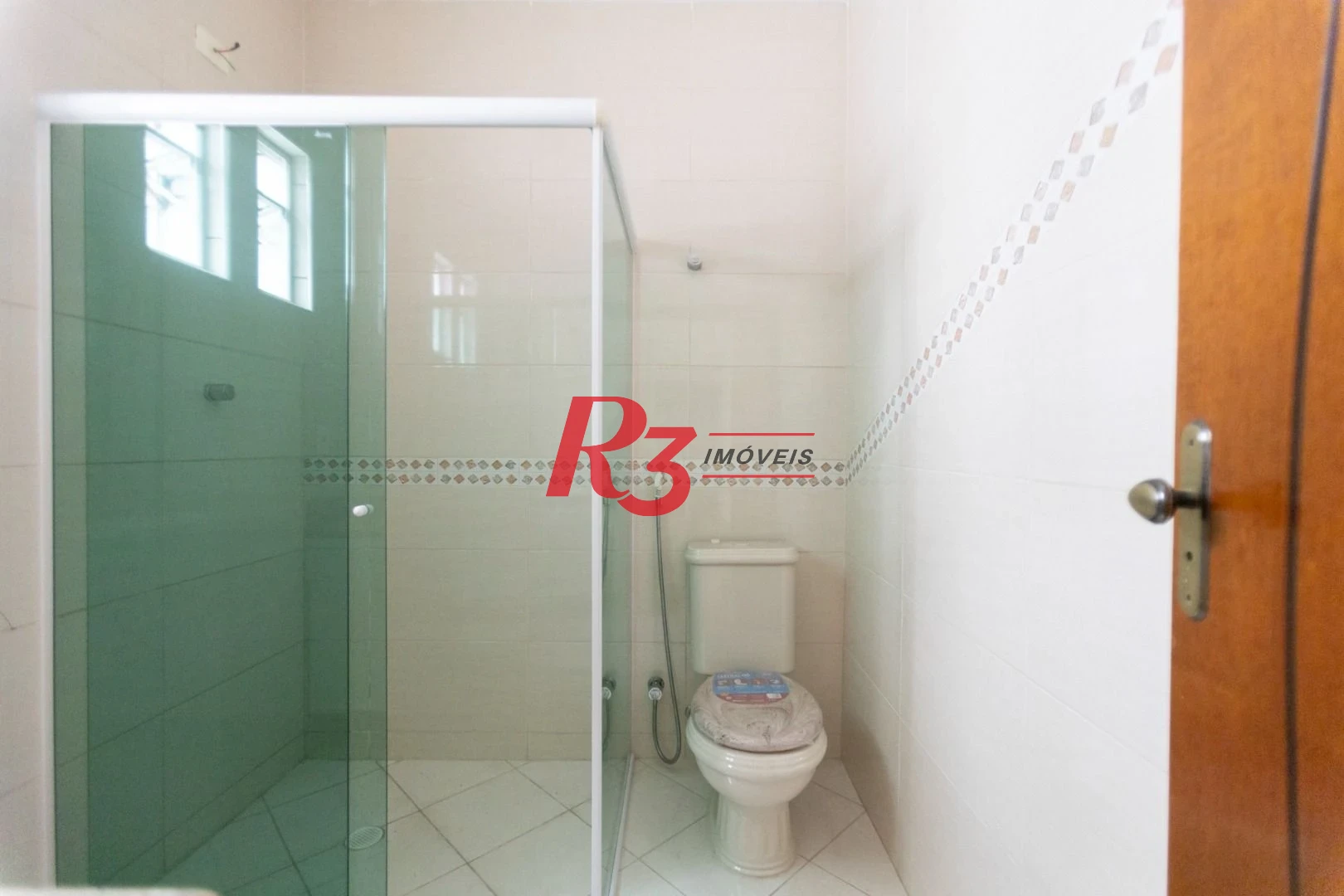 Sobrado com 4 dormitórios, 430 m² - venda por R$ 2.500.000,00 ou aluguel por R$ 15.000,00/mês - Campo Grande - Santos/SP