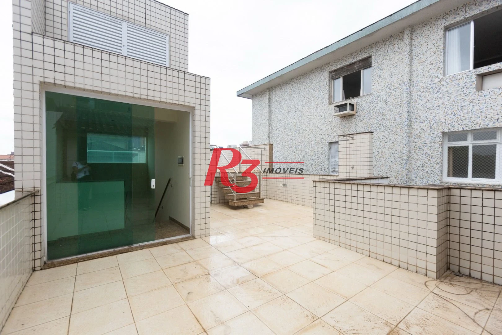 Sobrado com 4 dormitórios, 430 m² - venda por R$ 2.500.000,00 ou aluguel por R$ 15.000,00/mês - Campo Grande - Santos/SP