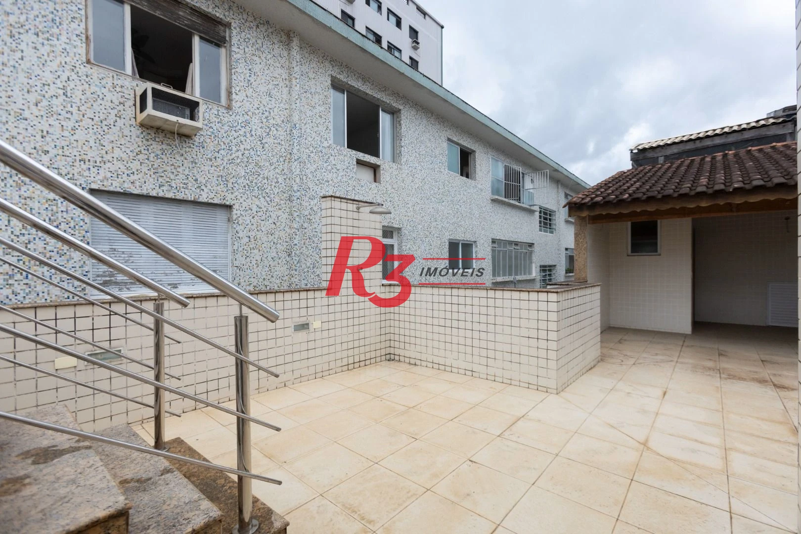 Sobrado com 4 dormitórios, 430 m² - venda por R$ 2.500.000,00 ou aluguel por R$ 15.000,00/mês - Campo Grande - Santos/SP