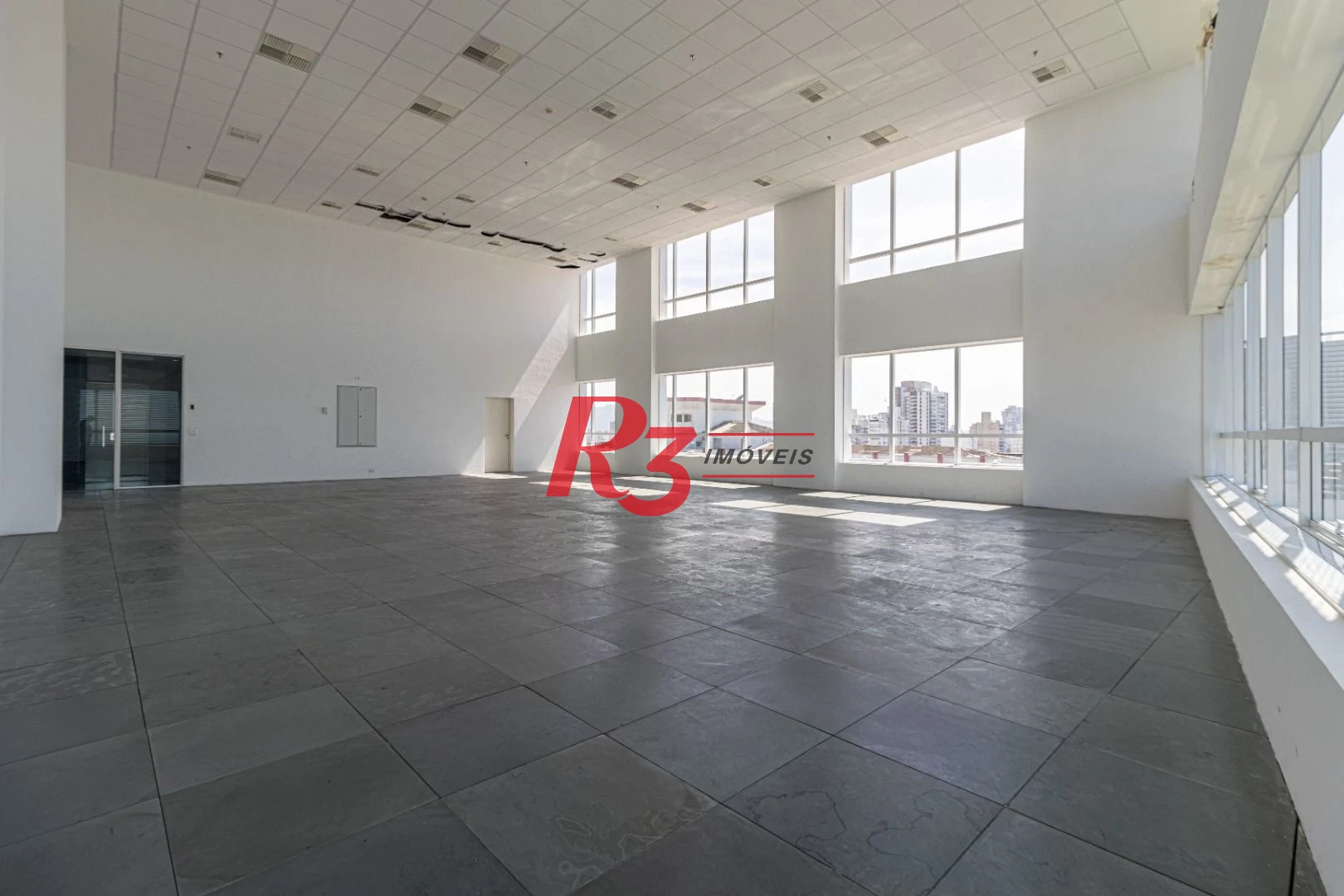 Sala para alugar, 254 m² por R$ 22.546,72/mês - José Menino - Santos/SP