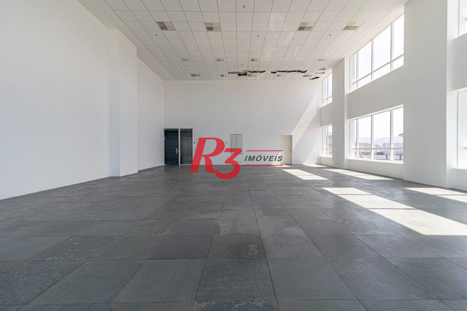 Sala para alugar, 254 m² por R$ 22.546,72/mês - José Menino - Santos/SP