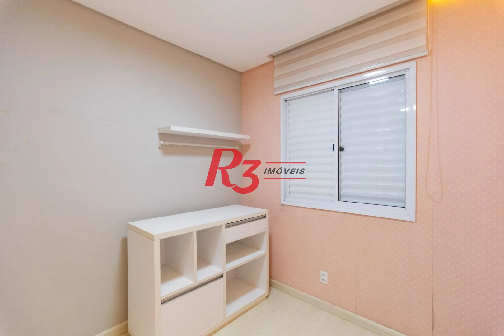 Apartamento com 2 dormitórios à venda, 62 m² por R$ 430.000,00 - Areia Branca - Santos/SP
