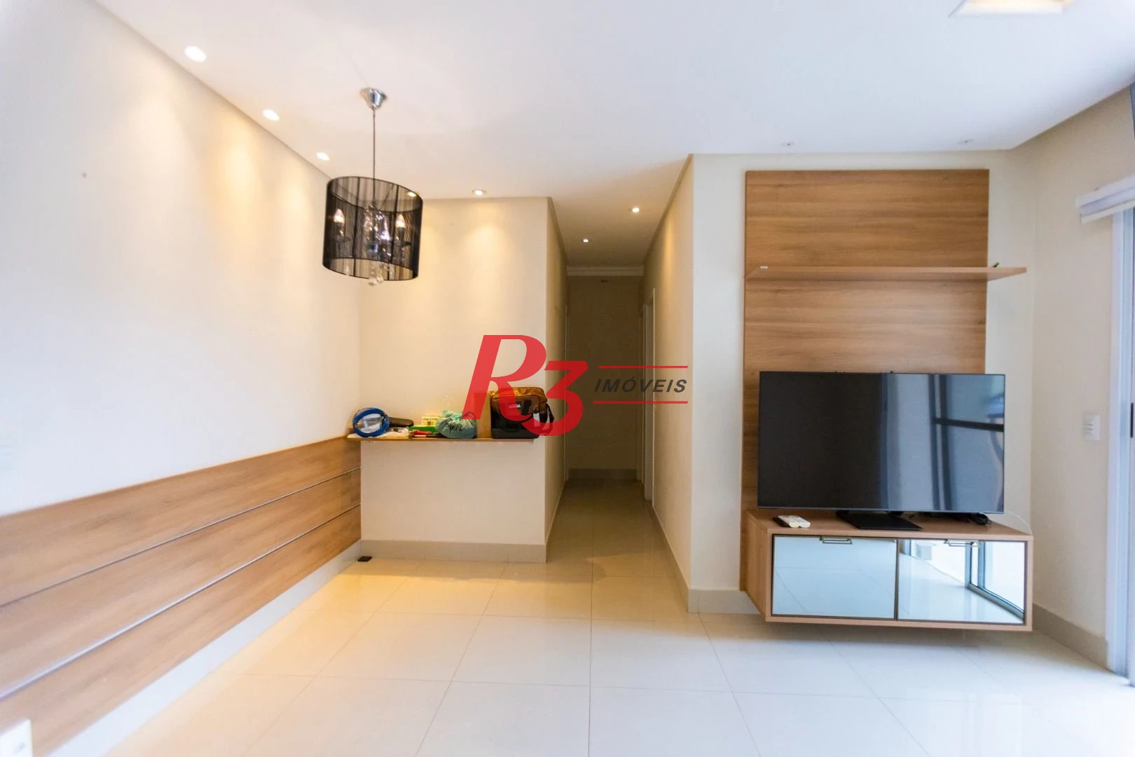 Apartamento com 2 dormitórios à venda, 62 m² por R$ 430.000,00 - Areia Branca - Santos/SP