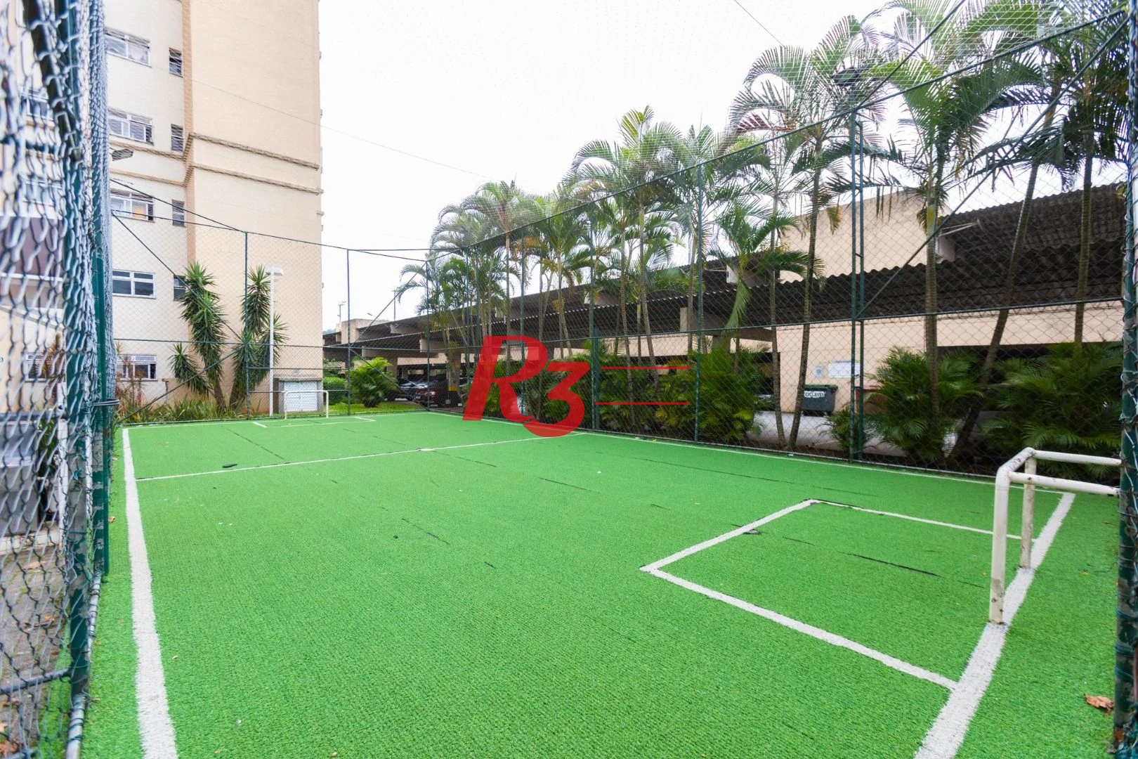Apartamento com 2 dormitórios à venda, 62 m² por R$ 430.000,00 - Areia Branca - Santos/SP