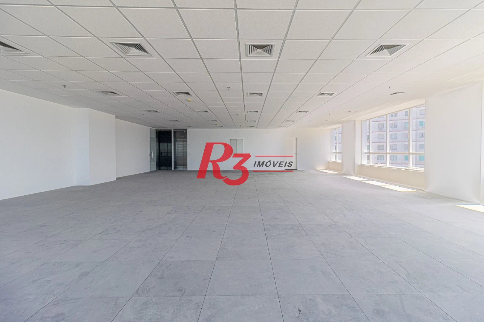 Sala para alugar, 517 m² por R$ 45.188,19/mês - José Menino - Santos/SP