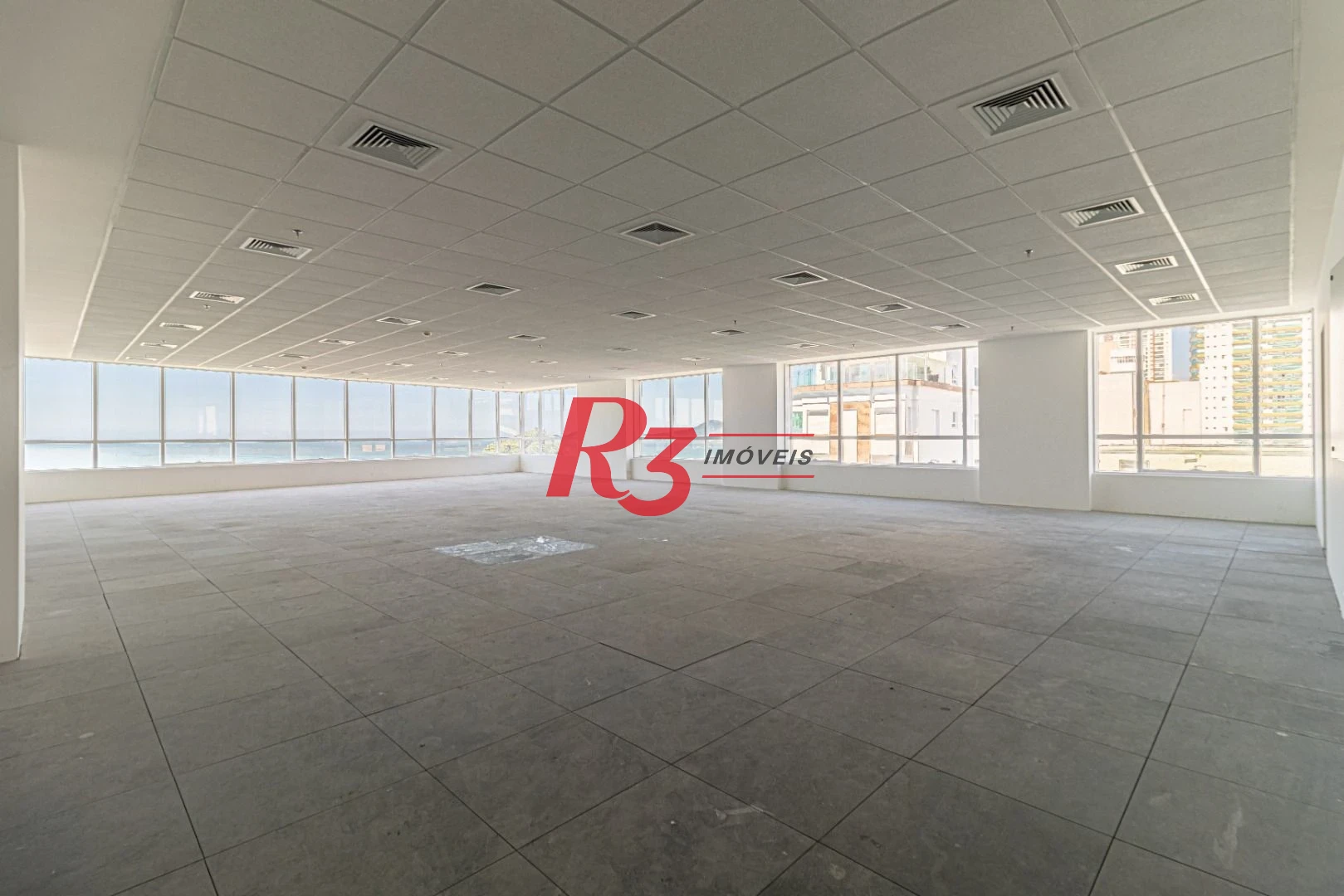Sala para alugar, 517 m² por R$ 38.694,26/mês - José Menino - Santos/SP