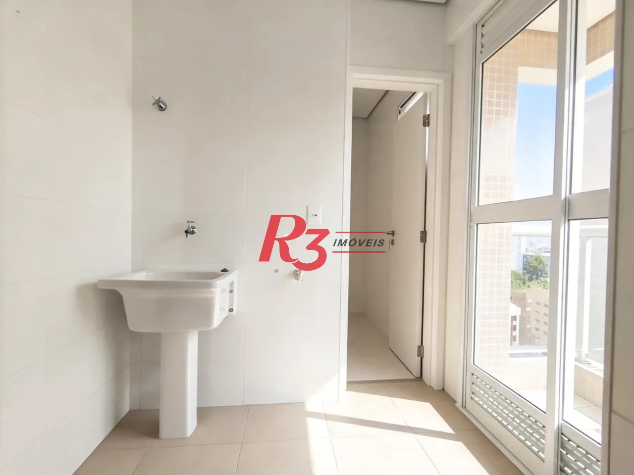 Apartamento com 3 dormitórios à venda, 137 m² por R$ 2.805.000,00 - José Menino - Santos/SP