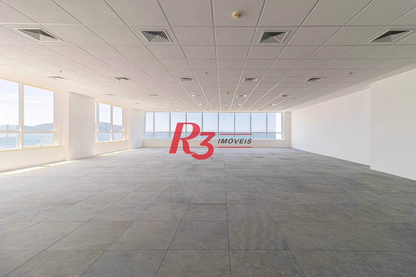 Sala para alugar, 517 m² por R$ 44.493,39/mês - José Menino - Santos/SP