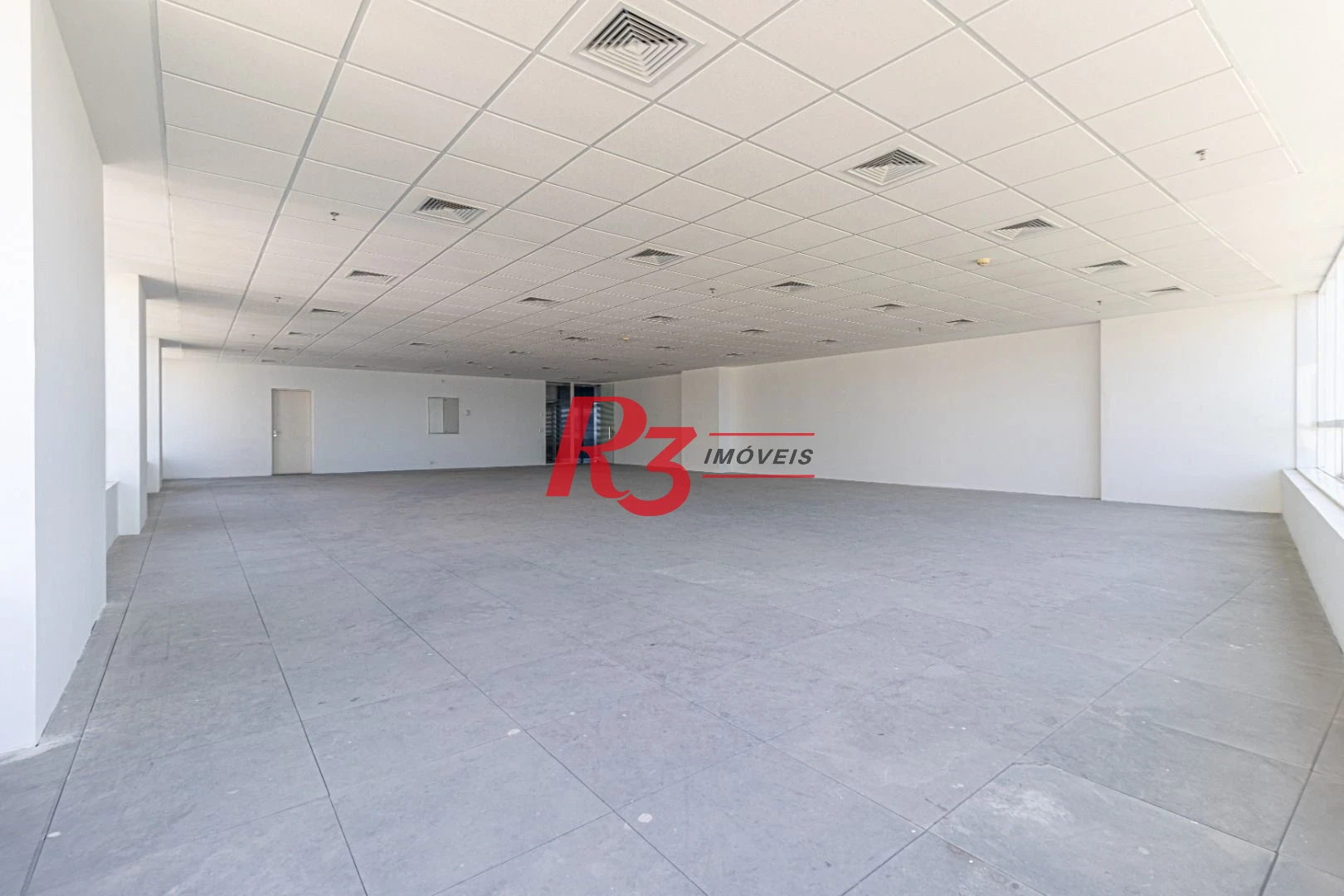 Sala para alugar, 517 m² por R$ 44.493,39/mês - José Menino - Santos/SP