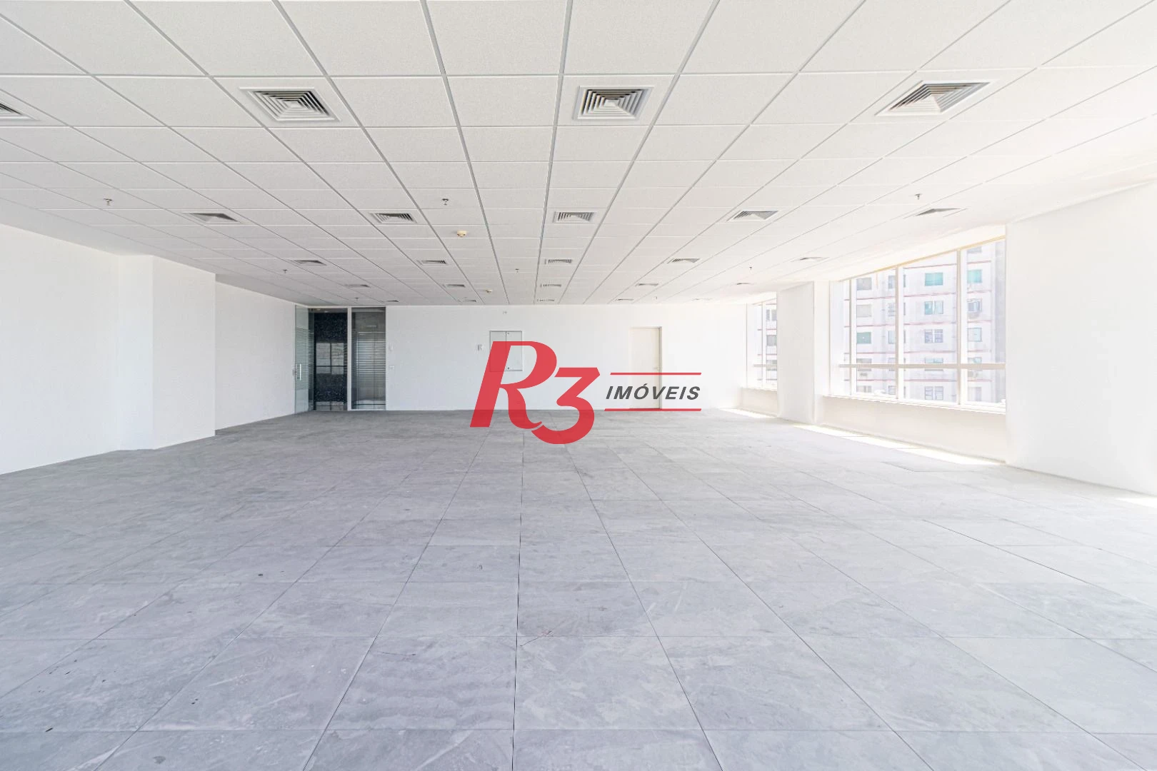 Sala para alugar, 517 m² por R$ 44.493,39/mês - José Menino - Santos/SP