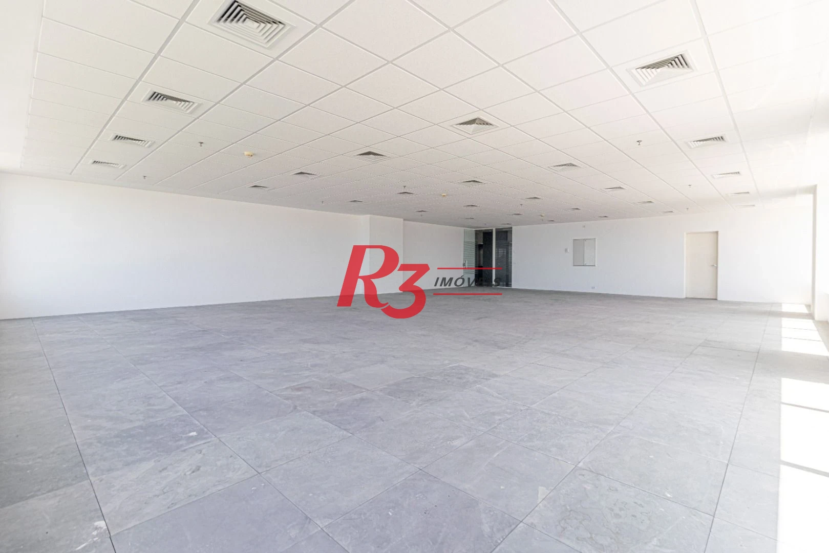 Sala para alugar, 517 m² por R$ 44.493,39/mês - José Menino - Santos/SP