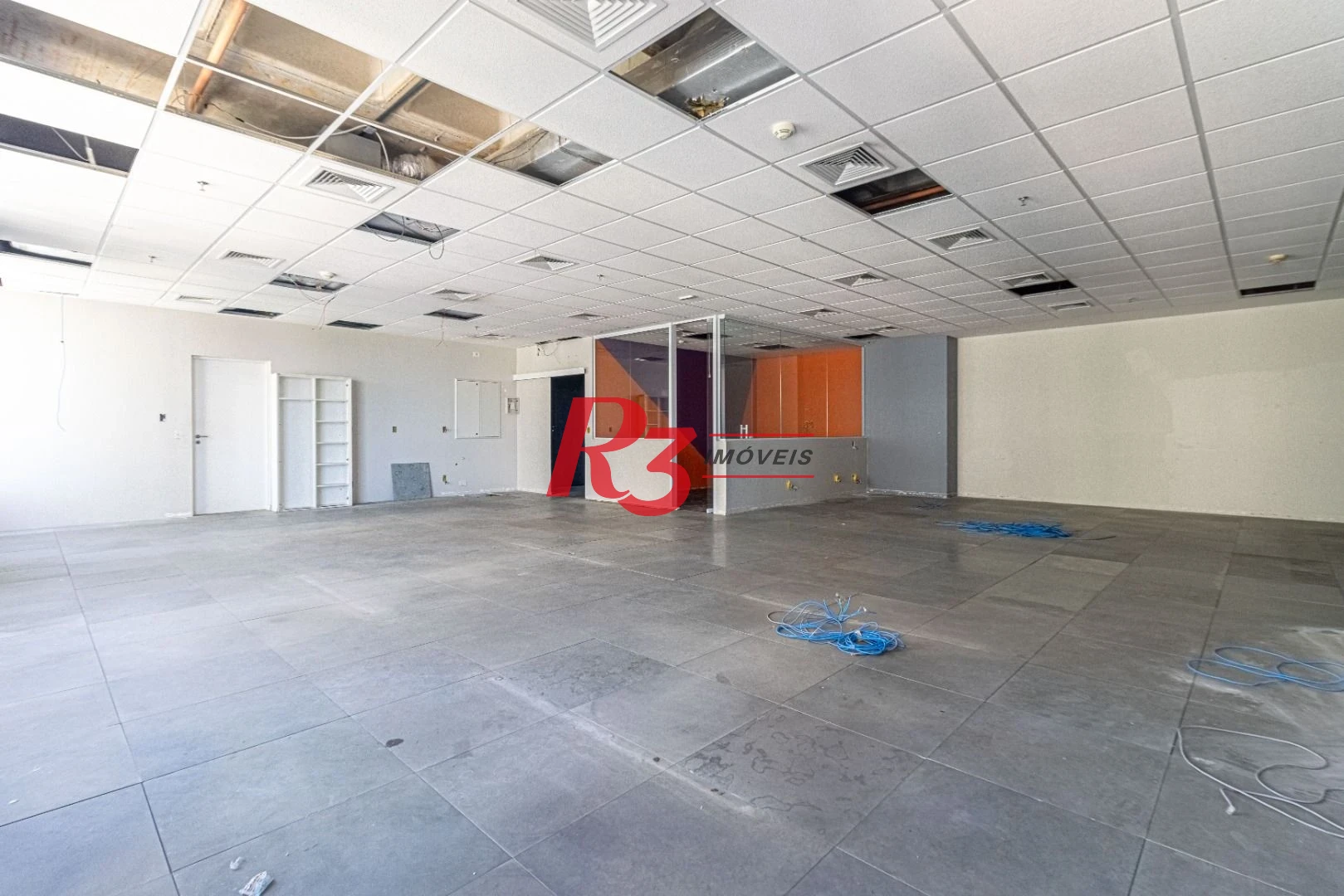 Sala, 517 m² - venda por R$ 6.204.360,00 ou aluguel por R$ 44.493,39/mês - José Menino - Santos/SP