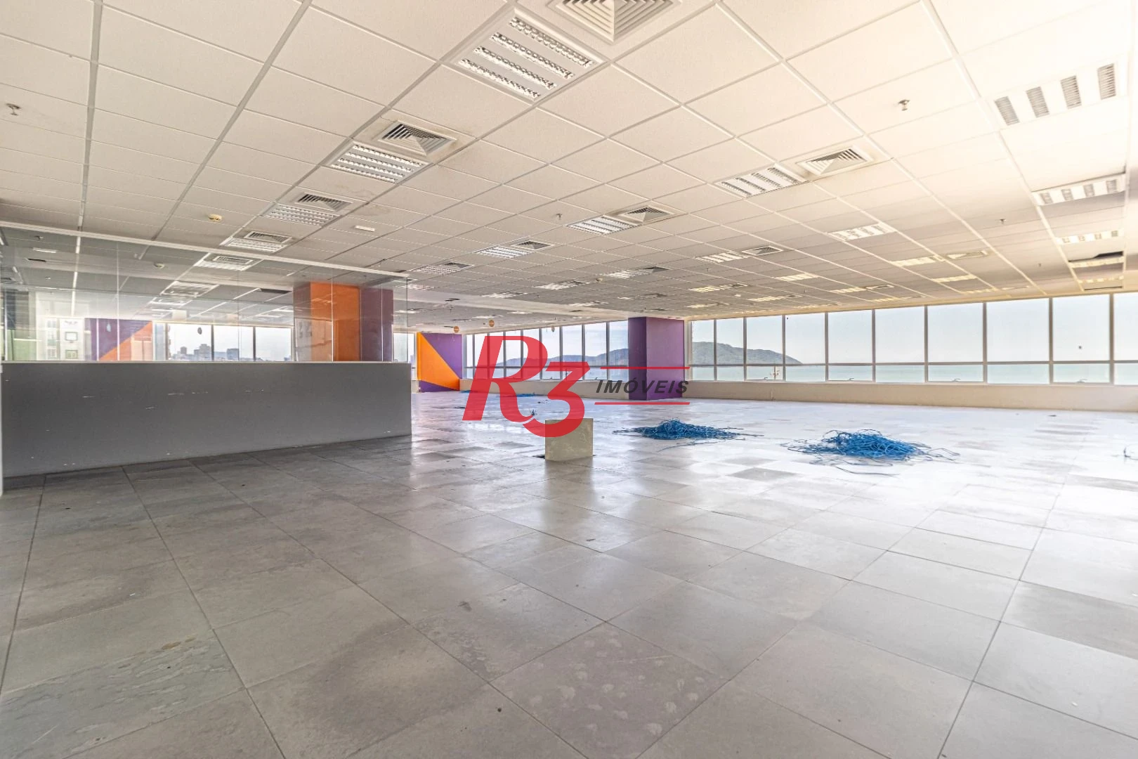 Sala para alugar, 517 m² por R$ 37.940,90/mês - José Menino - Santos/SP